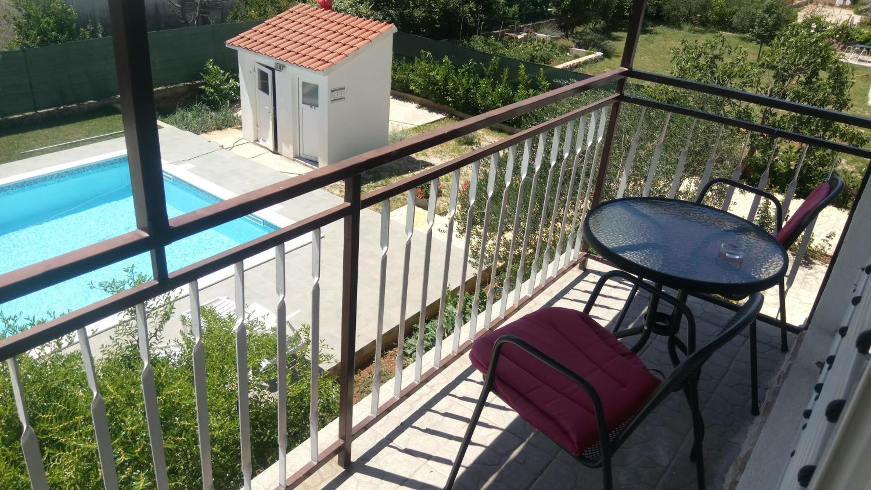 Quadruple Room with Balcony (no kitchen) - Photo 3