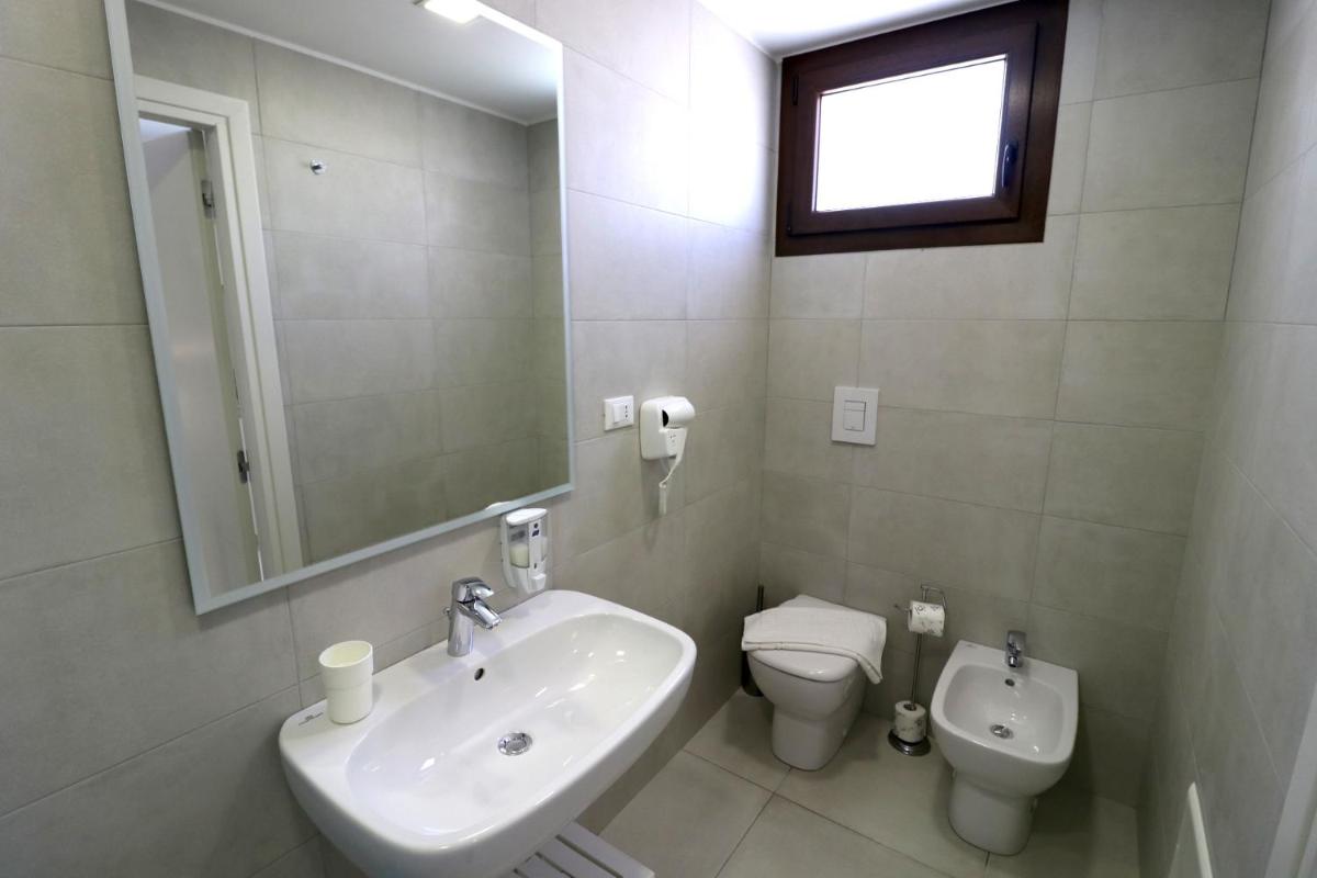 Double Room with Balcony photo 2