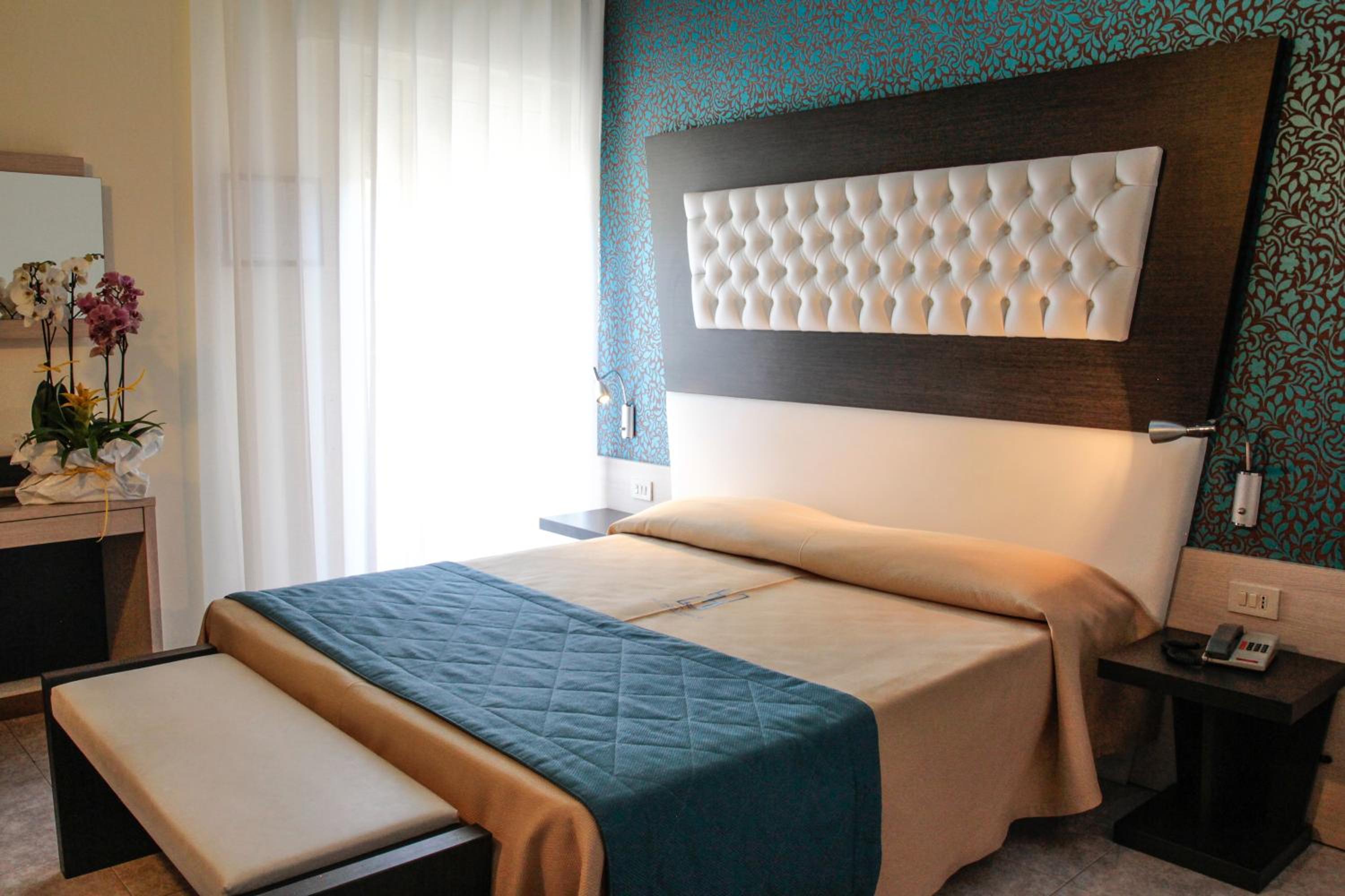 Double or Twin Room with Balcony photo 3