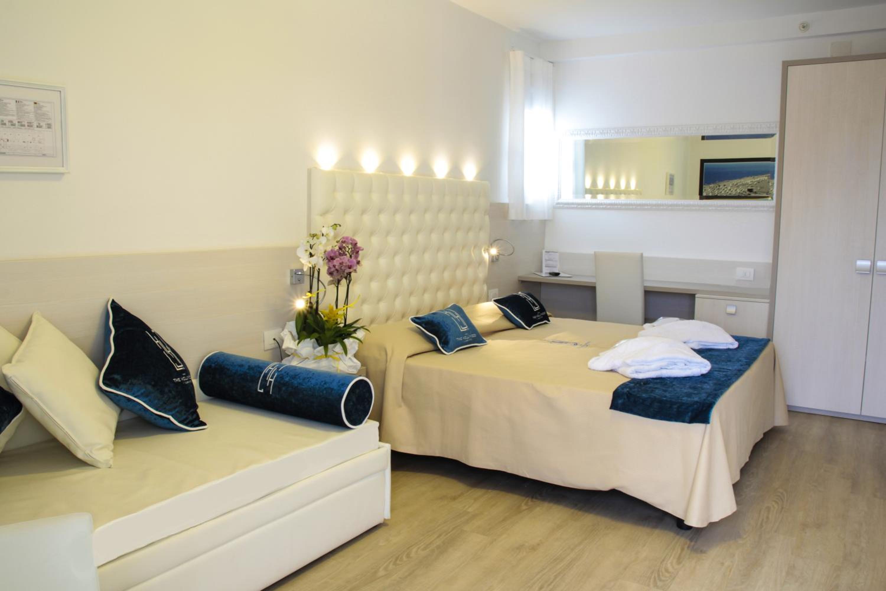 Superior Junior Suite photo 3