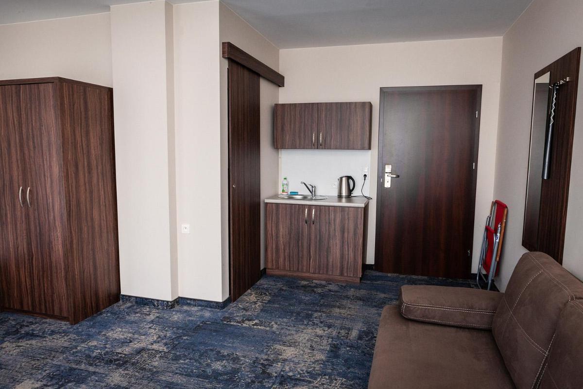 Family Room photo 1