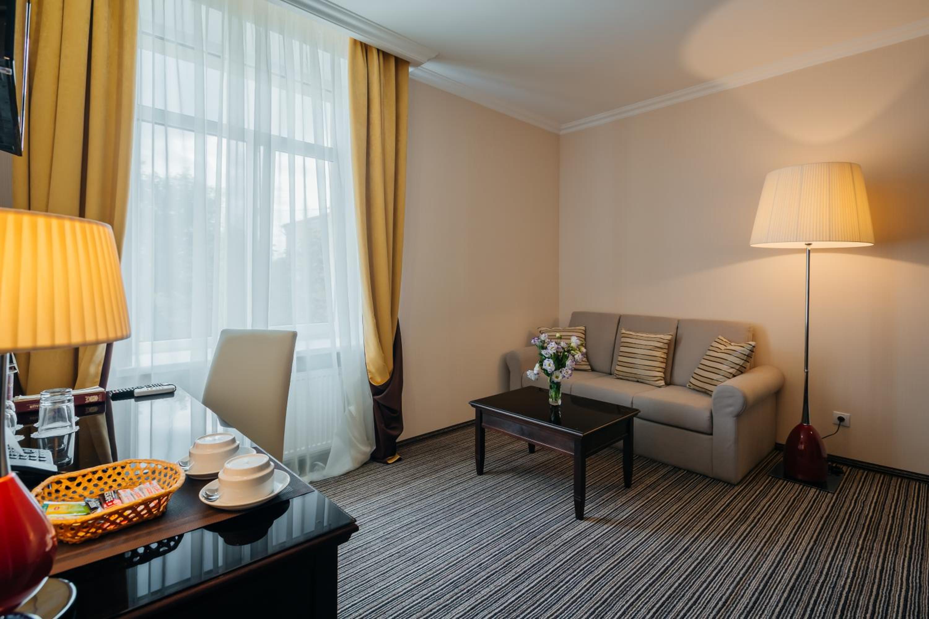 Suite with Balcony photo 3