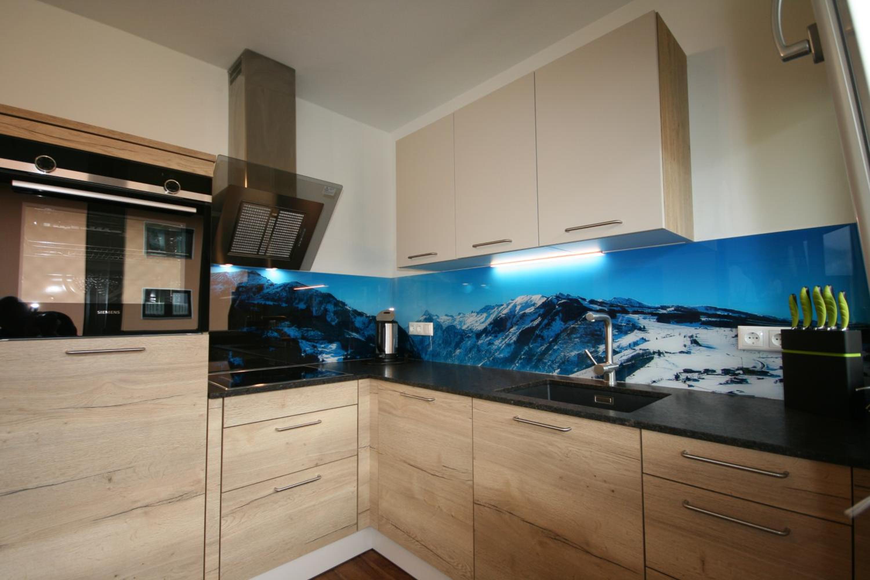 Standard One-Bedroom Apartment with Balcony - Photo 4