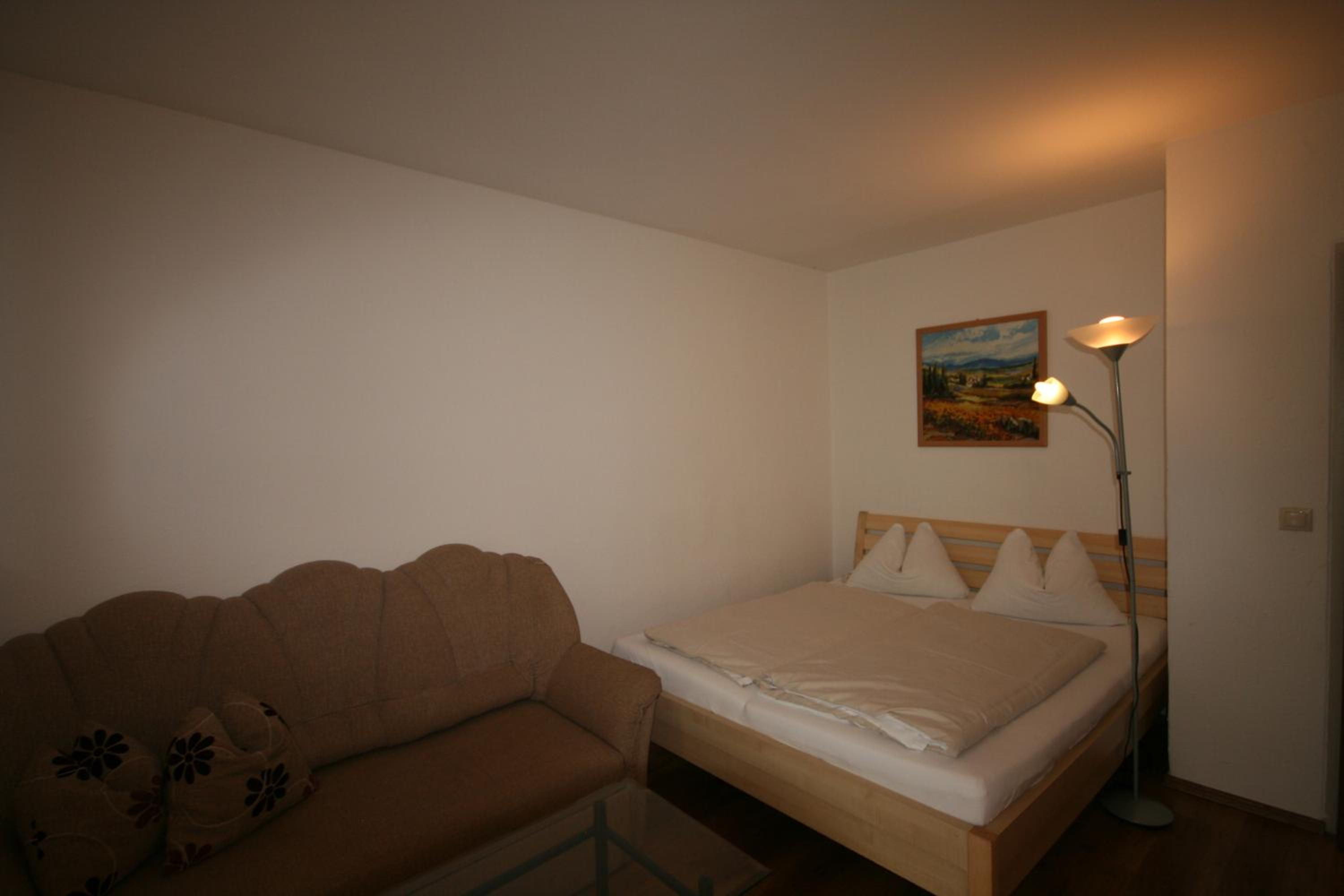 Studio Apartment (2 Adults) - Photo 11