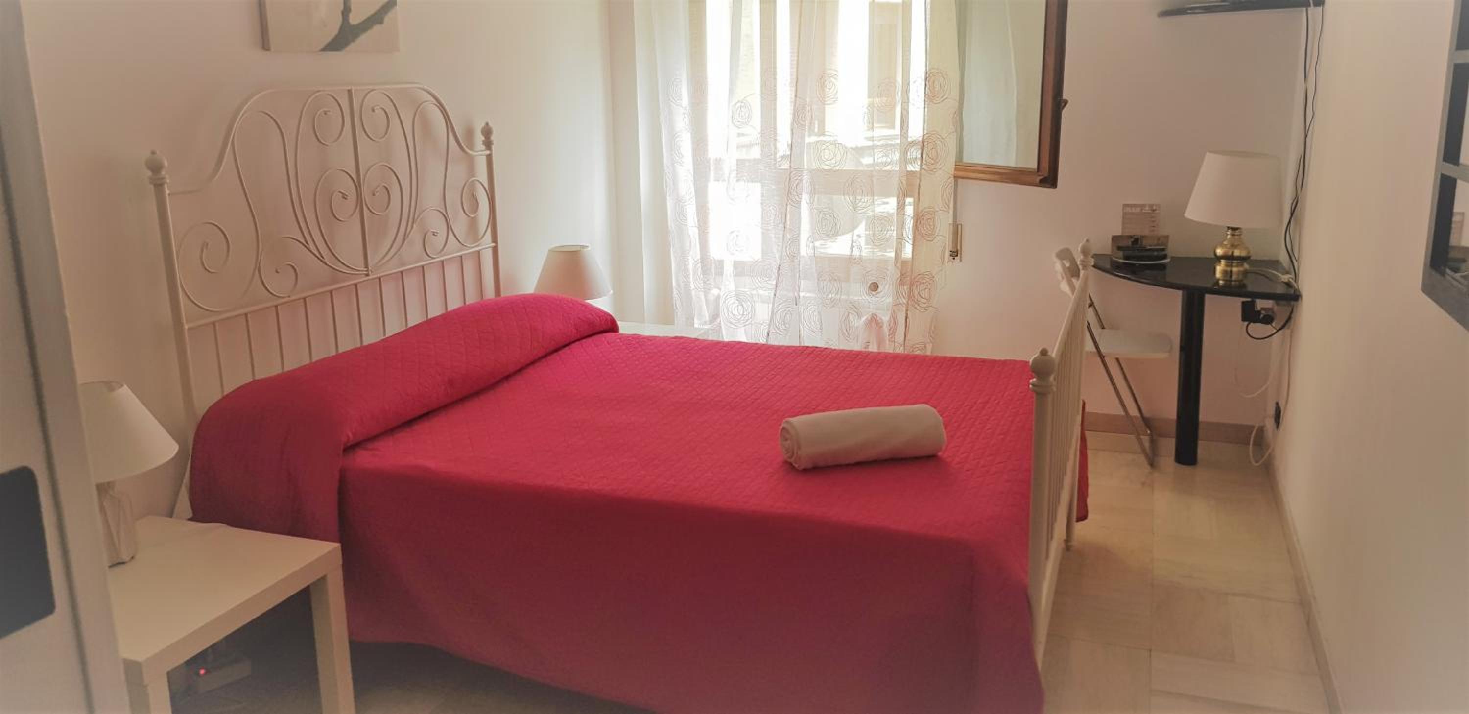 Double Room - Photo 1