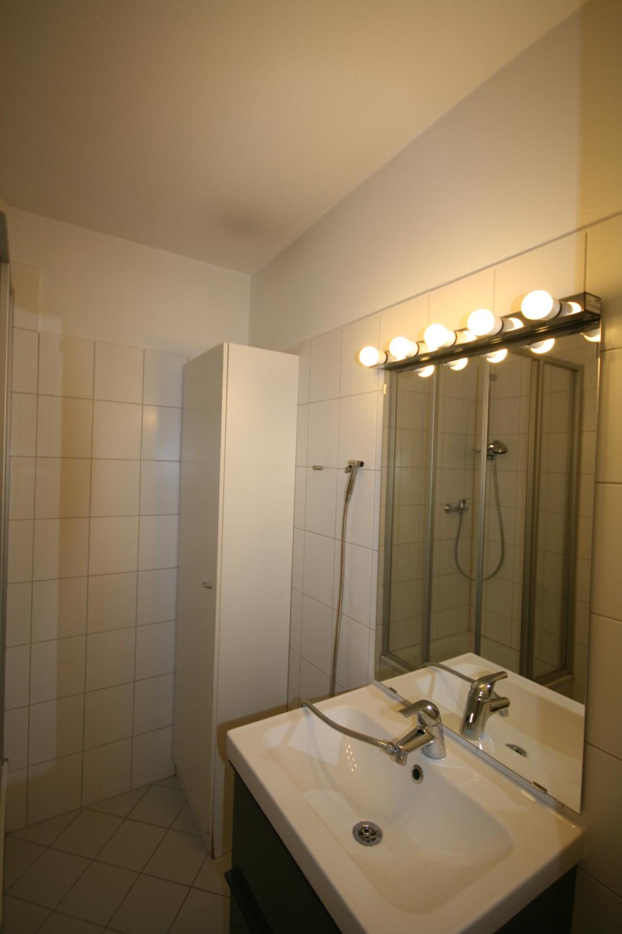 Deluxe Studio Apartment - Photo 4