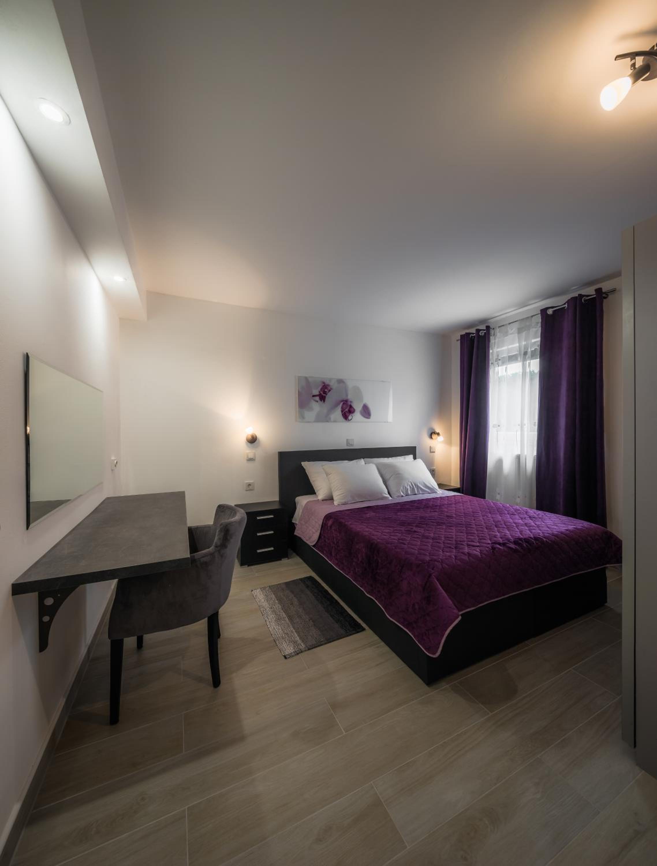 Deluxe Apartment photo 1