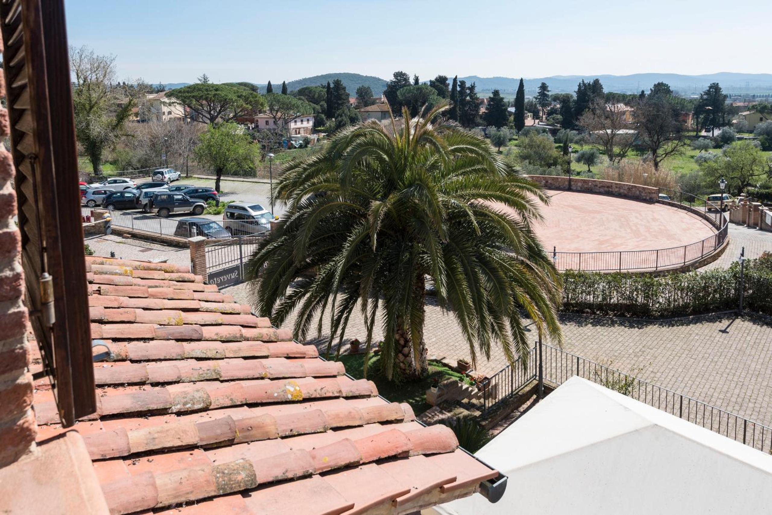 Apartment with Garden View - Photo 8