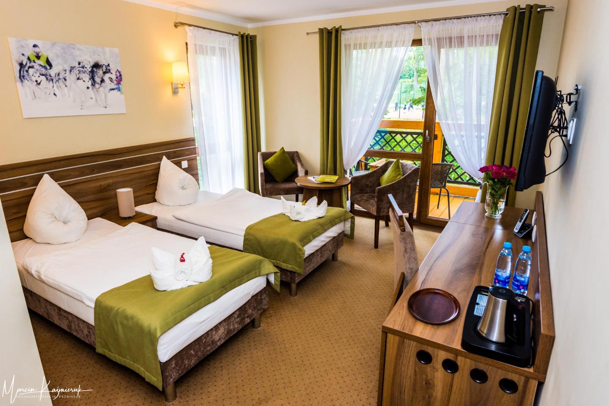 Twin Room with Balcony or Terrace - Photo 3