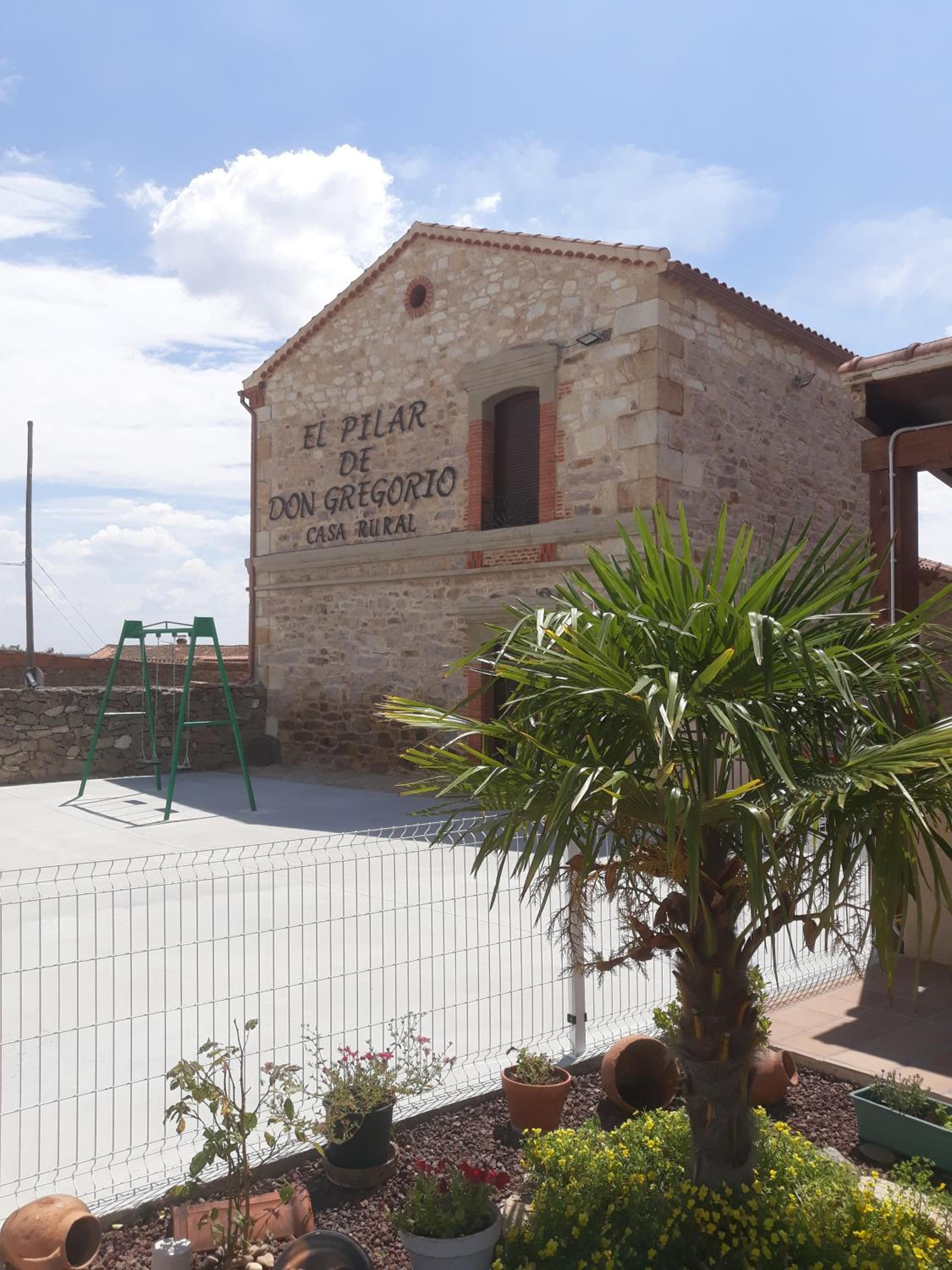 House "El Pilar" with 5 bedrooms. photo 2