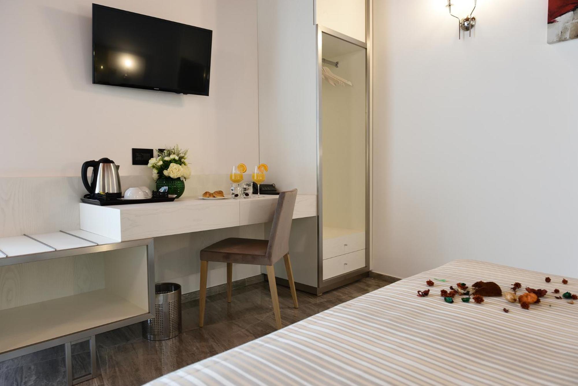 Deluxe Double Room with Balcony and City View
