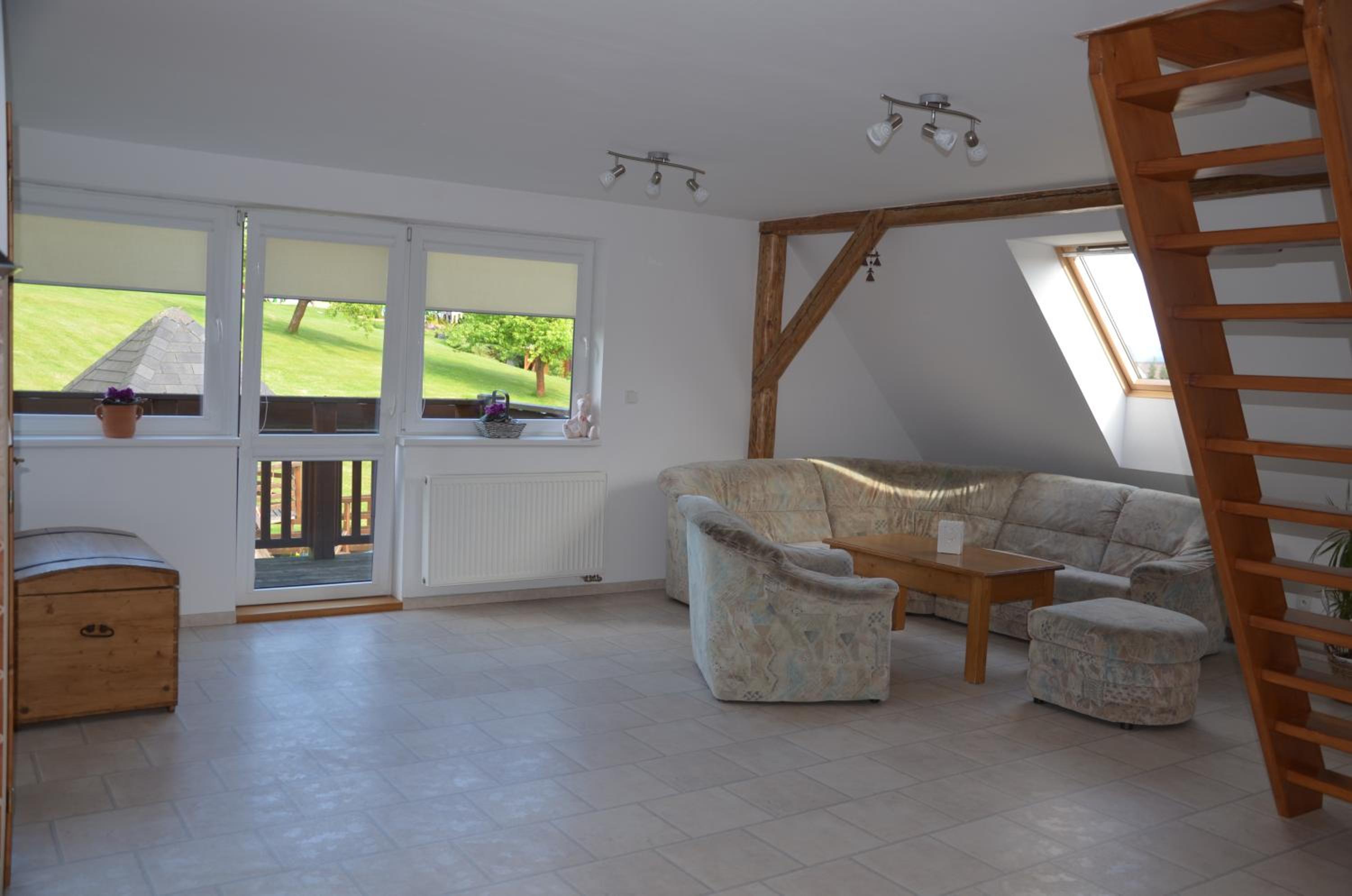 Apartment with Balcony - Photo 7