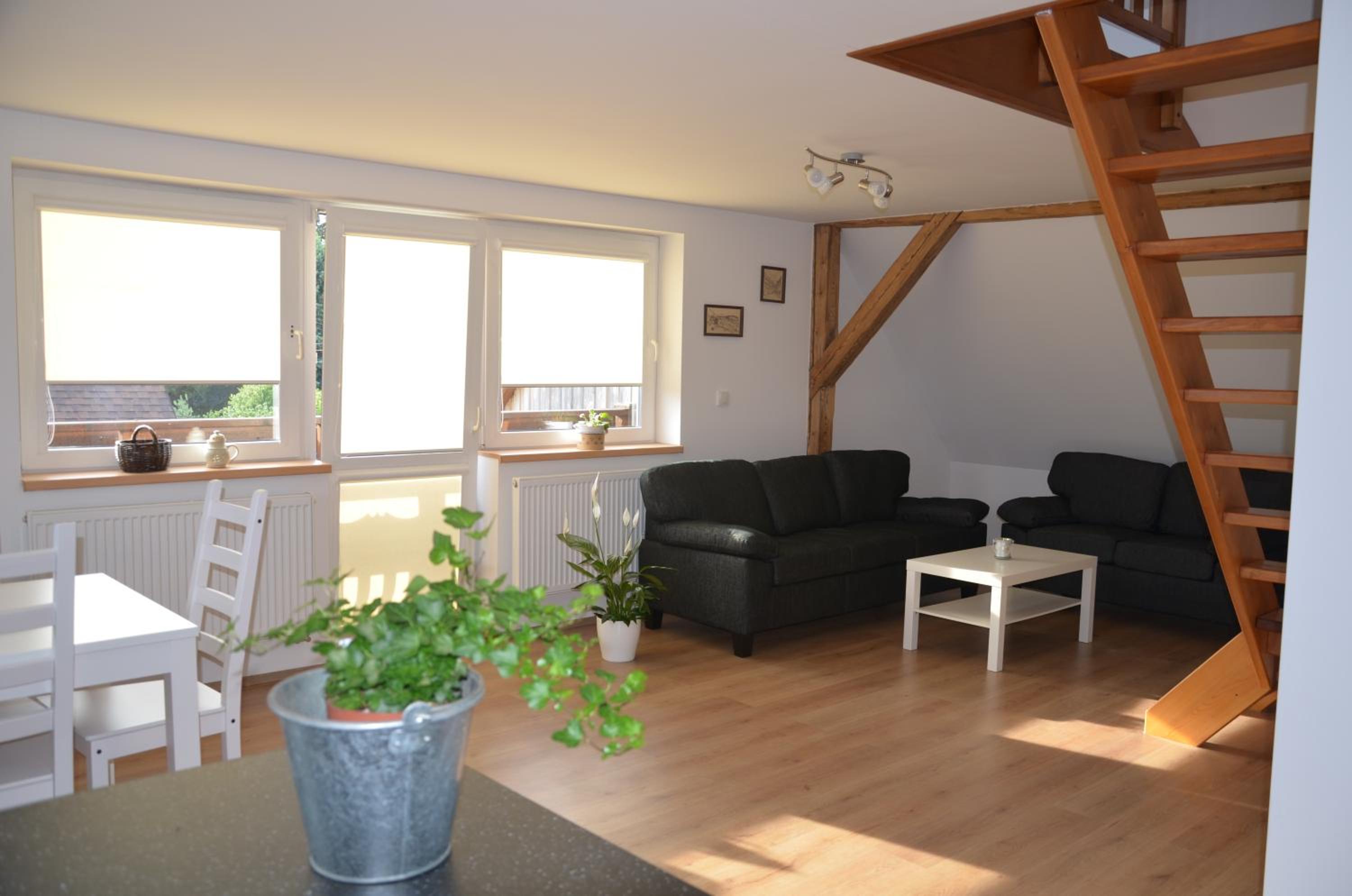 Apartment with Balcony - Photo 14