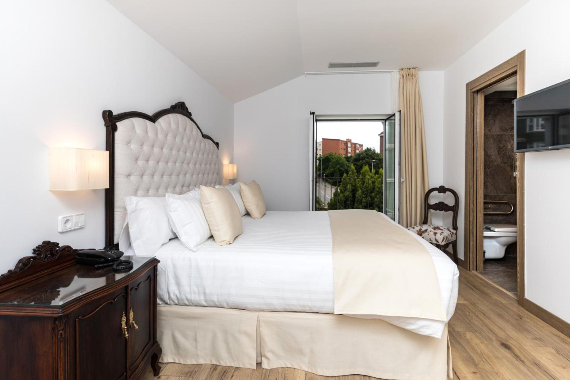 Suite with Terrace - Photo 8
