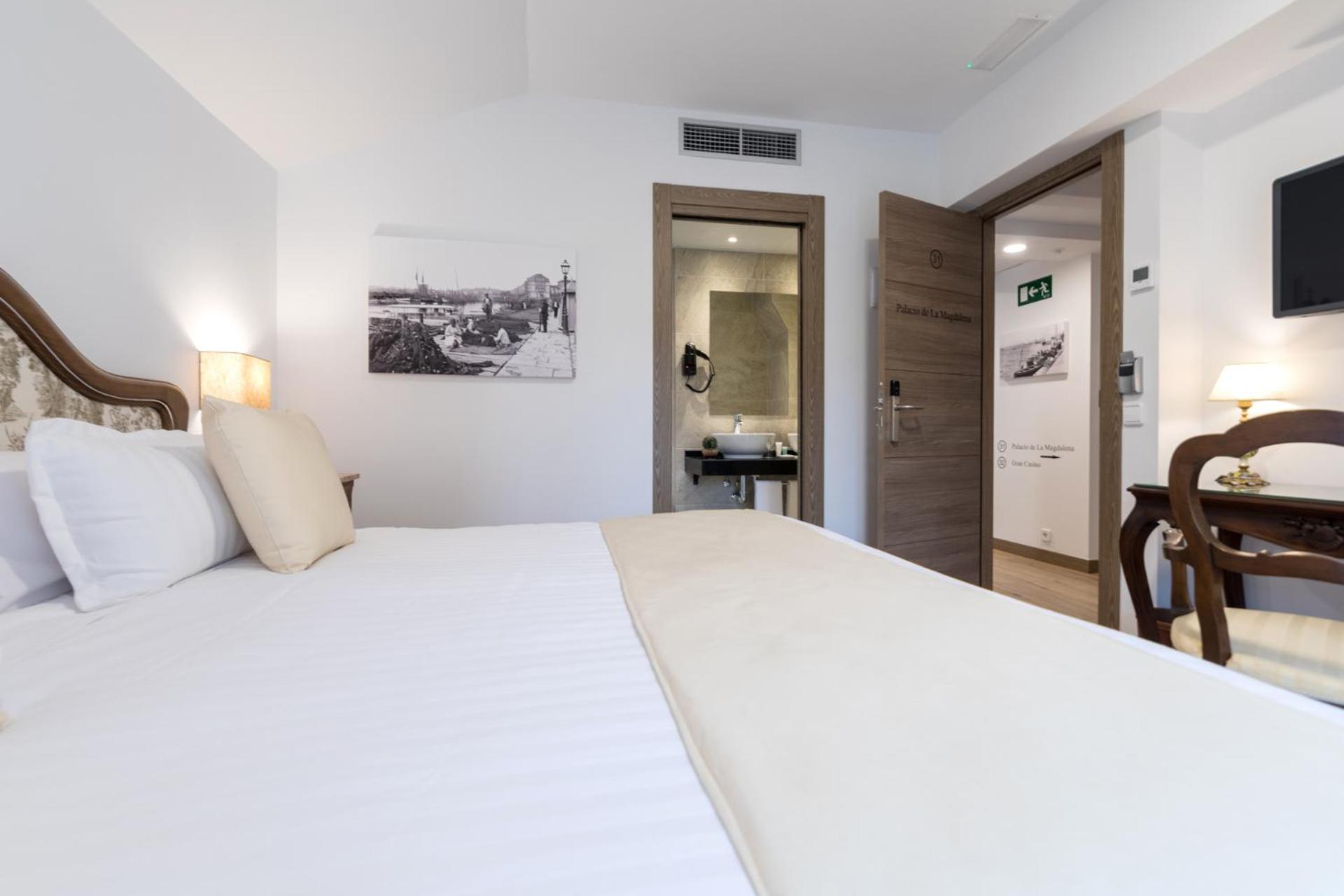 Superior Double or Twin Room with Terrace - Photo 5