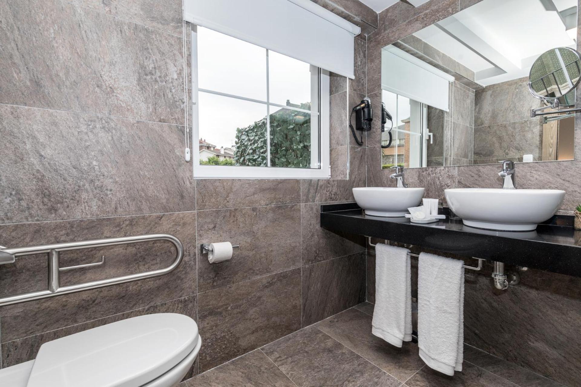 Suite with Terrace - Photo 6