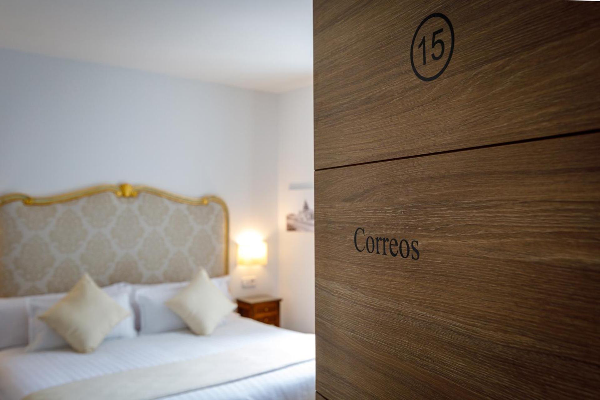 Deluxe Double or Twin Room - Photo 1