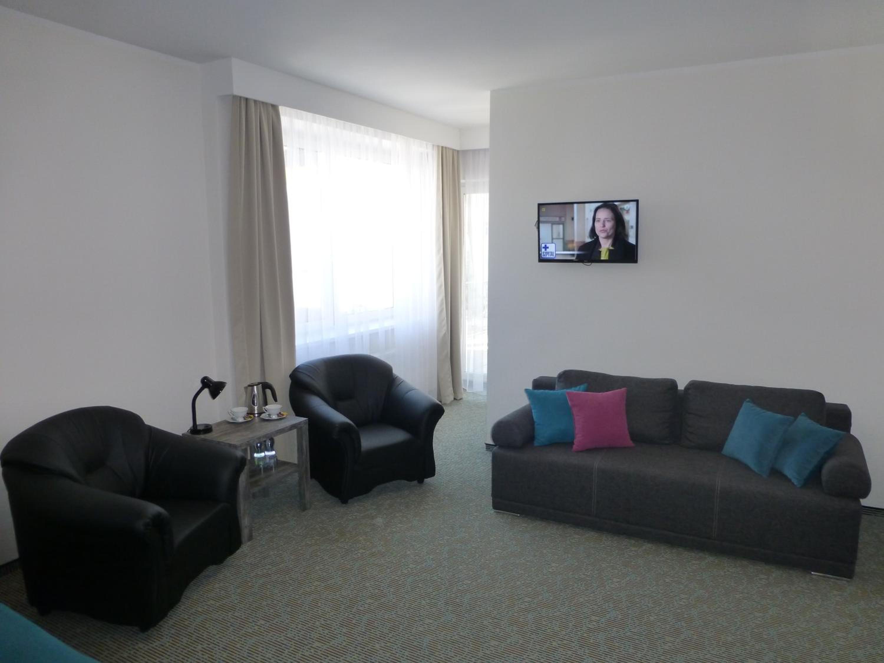 Triple Room with Balcony - Photo 3