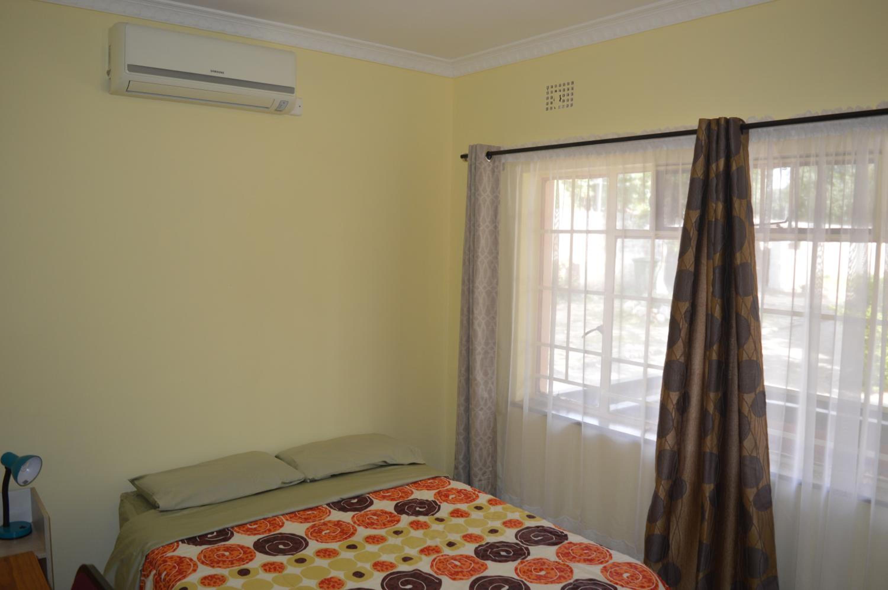Three-Bedroom Apartment photo 1