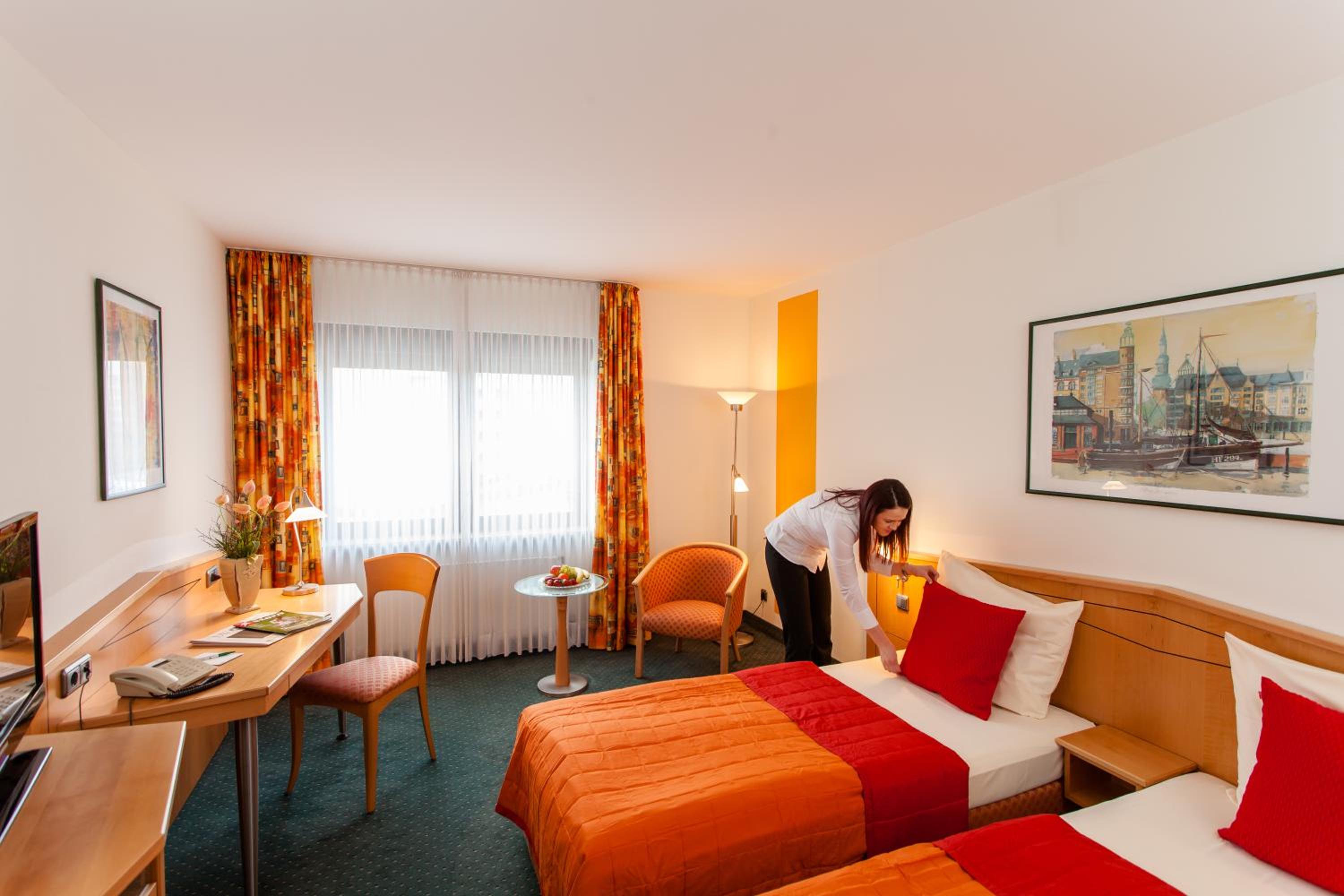 Double or Twin Room - Photo 2