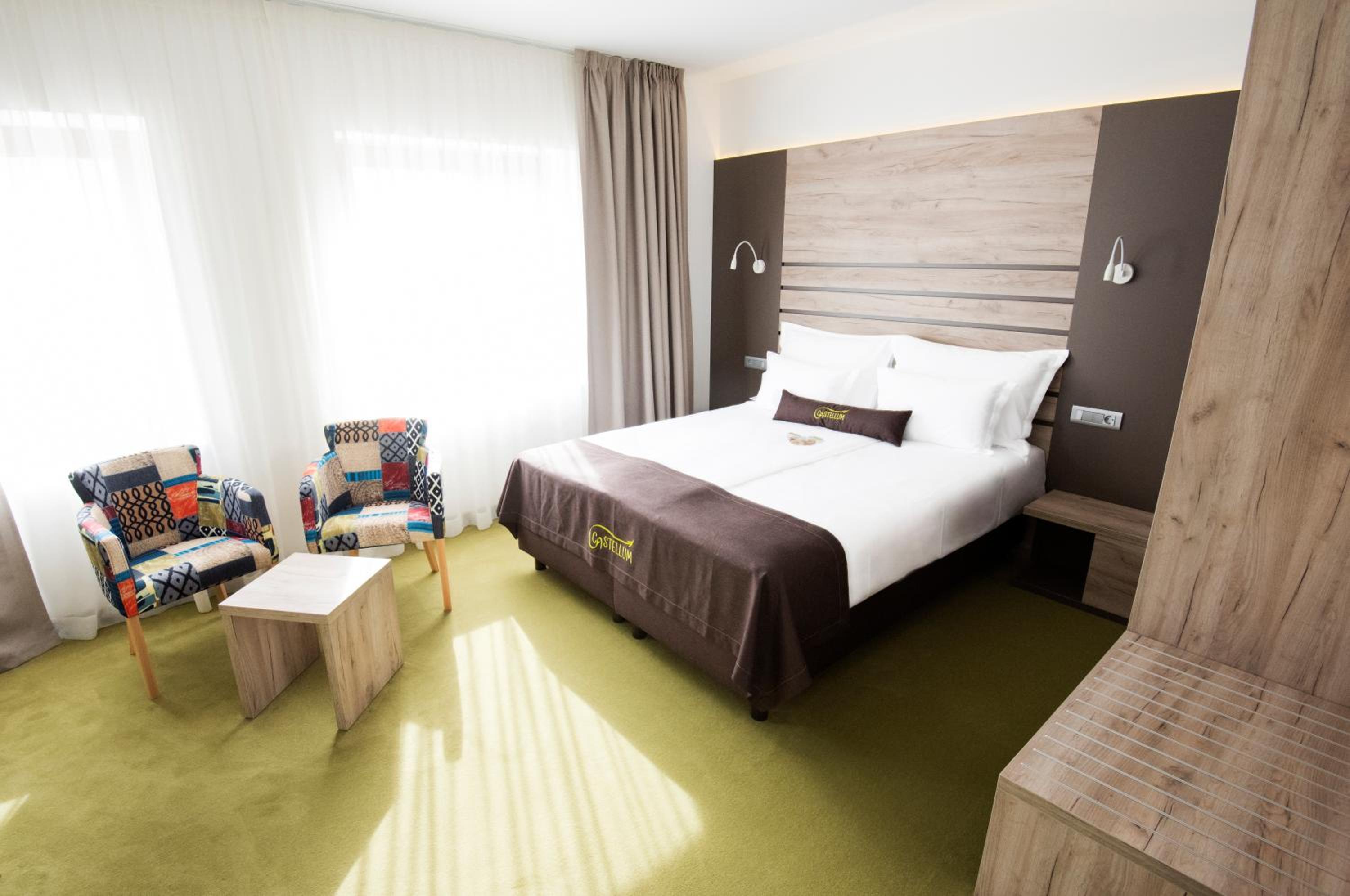 Standard Double or Twin Room - Photo 6