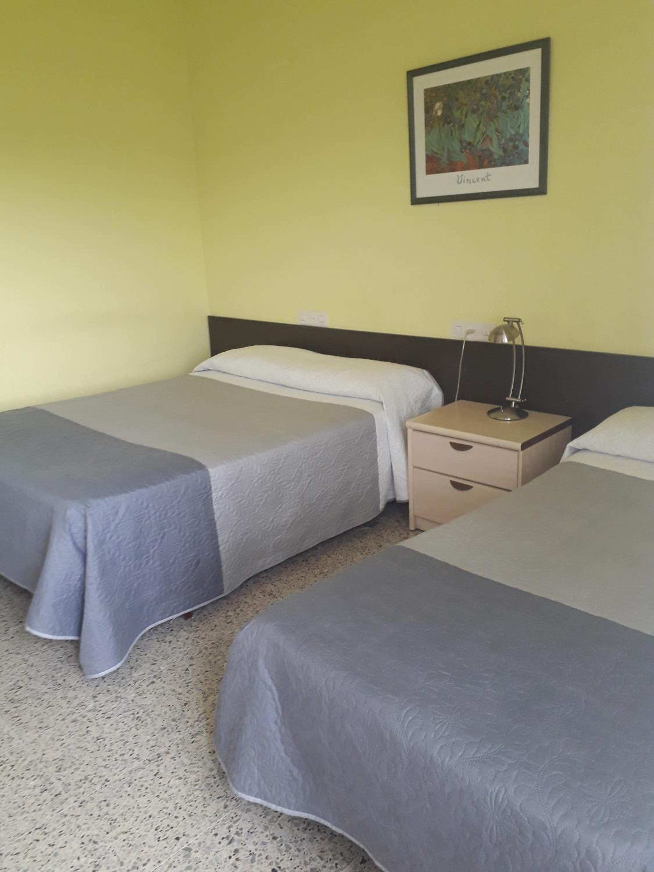 Double or Twin Room - Photo 3