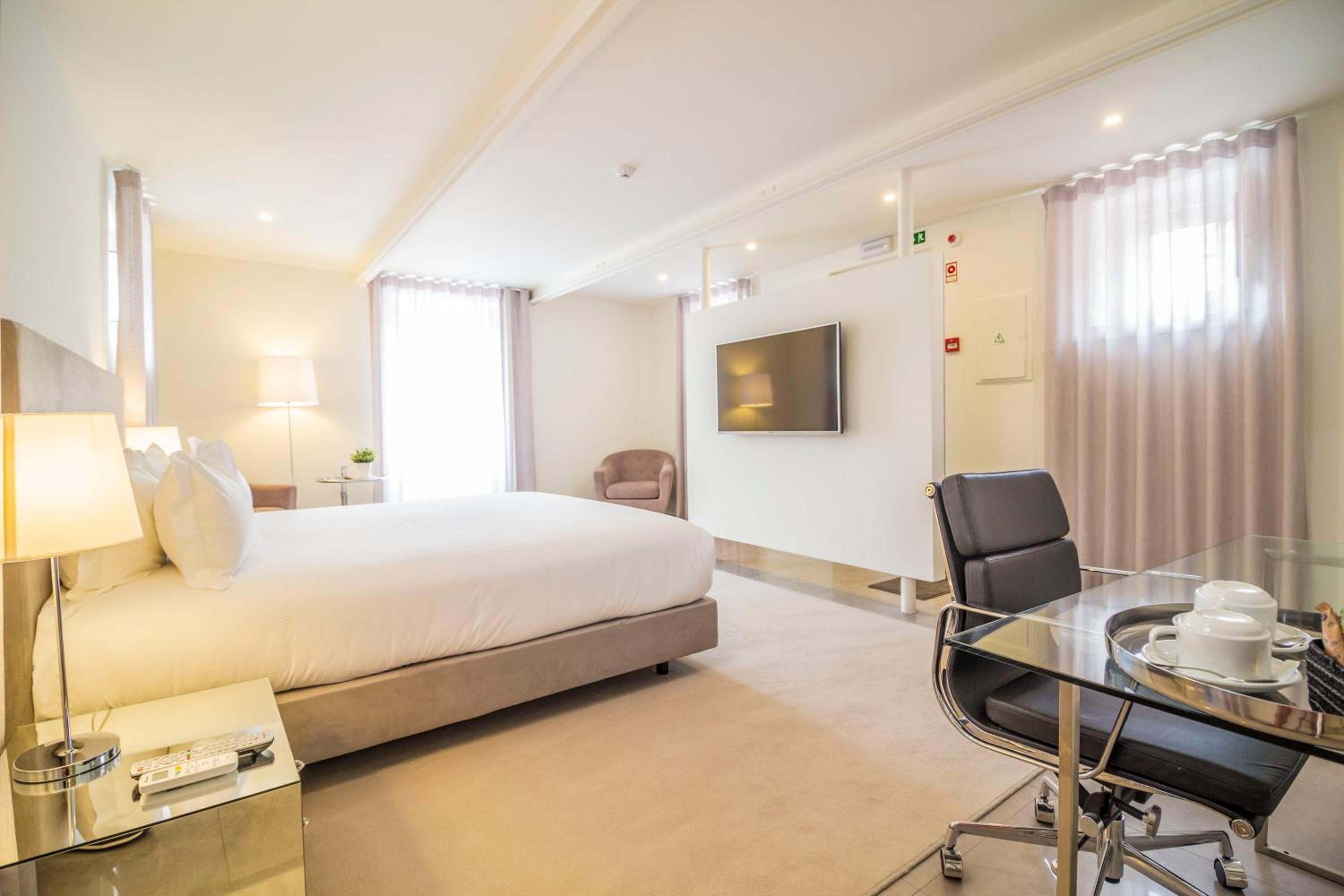 Superior King Room photo 1