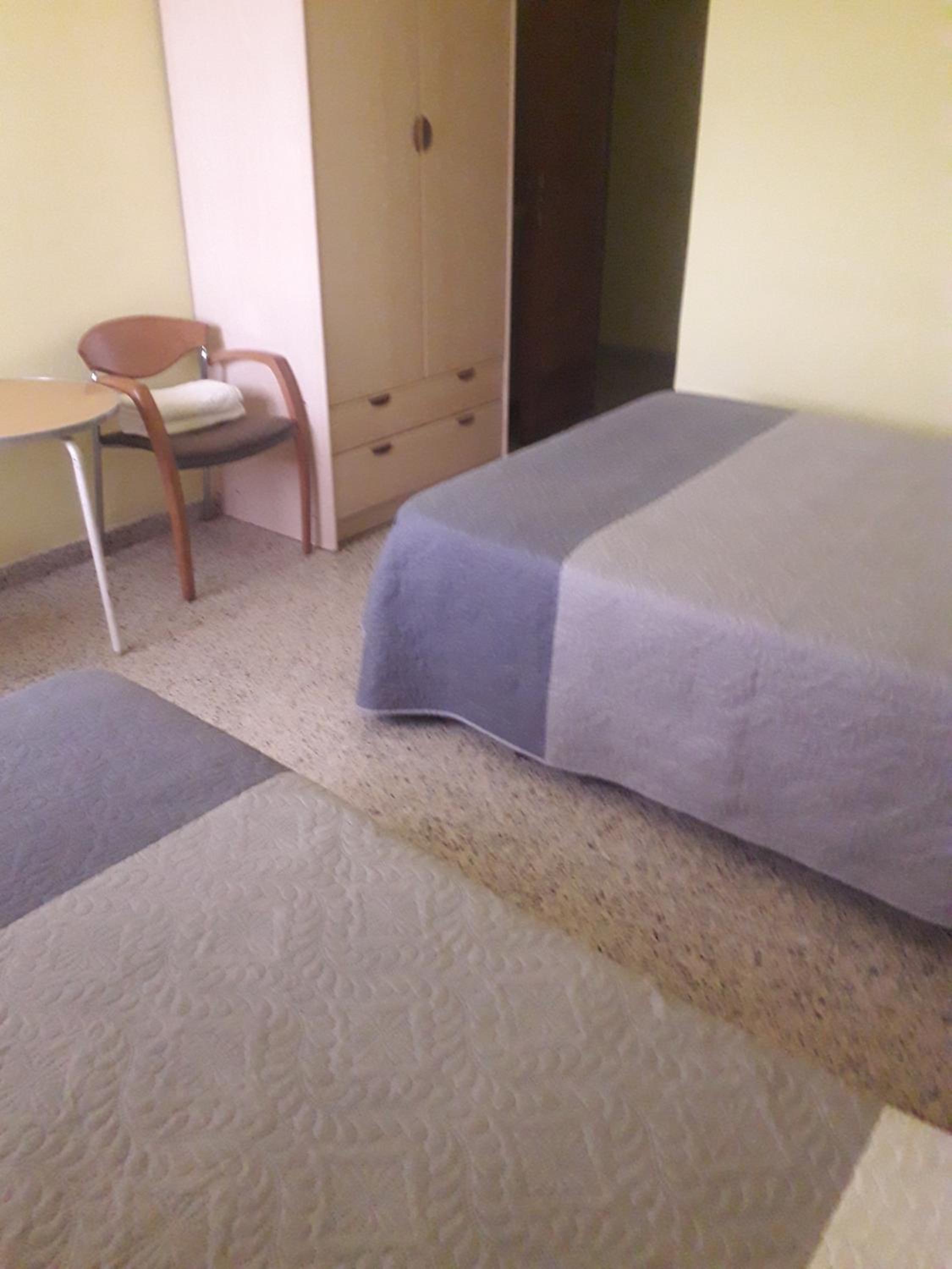 Double or Twin Room - Photo 4