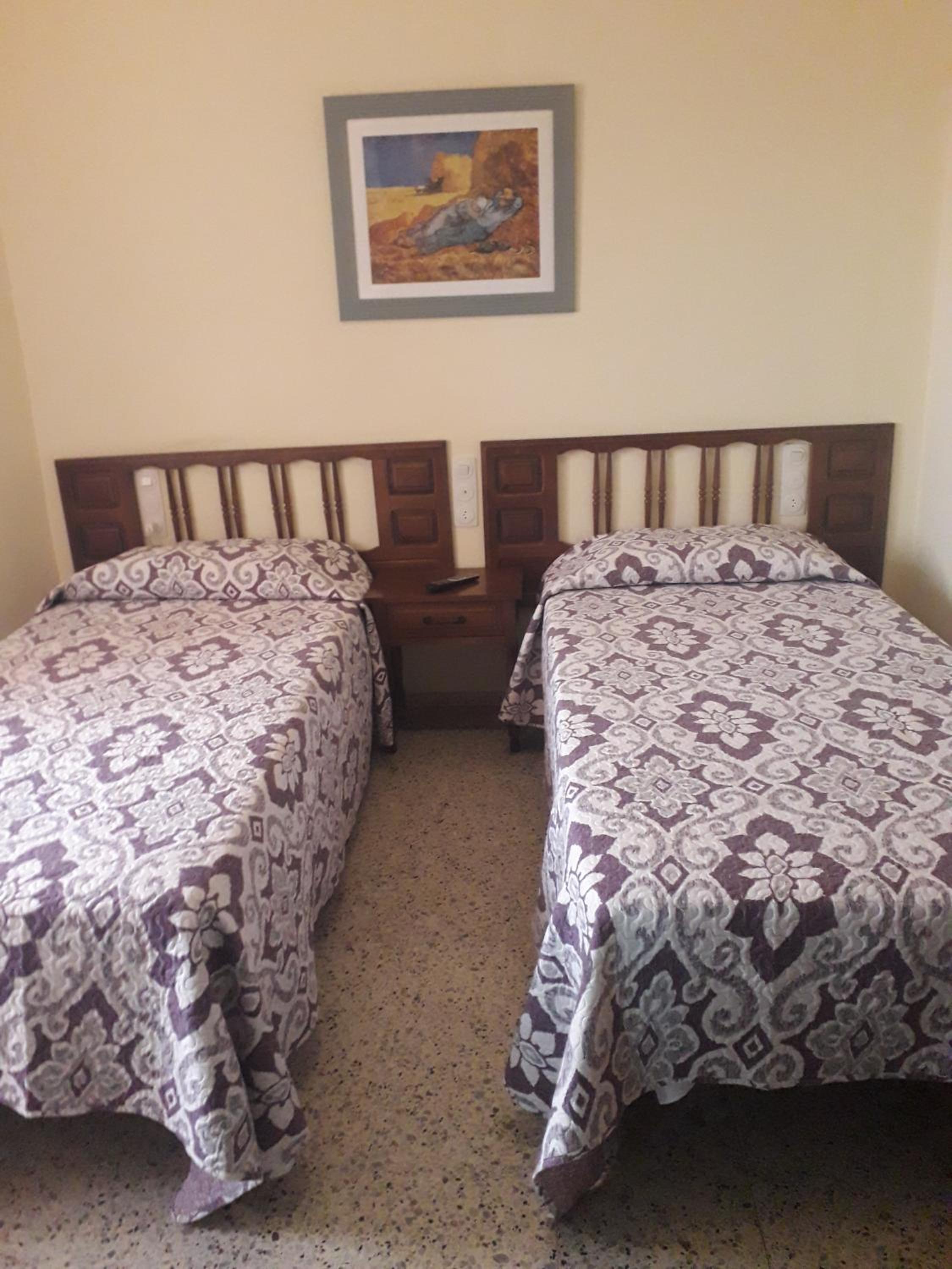 Double or Twin Room - Photo 2