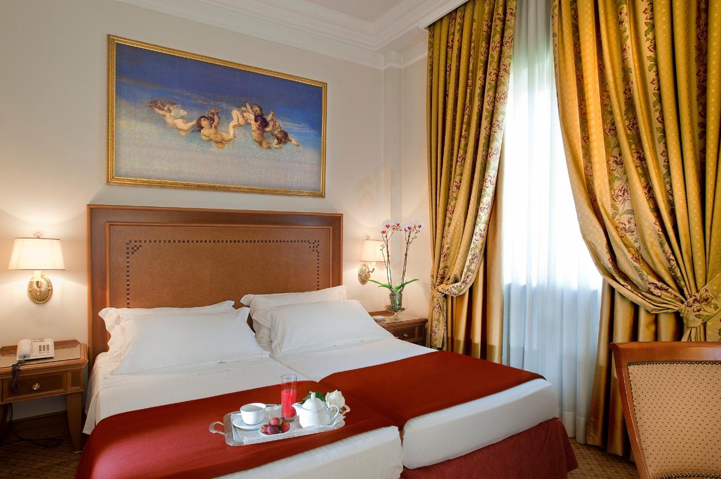 Double or Twin Room with Garden View photo 2