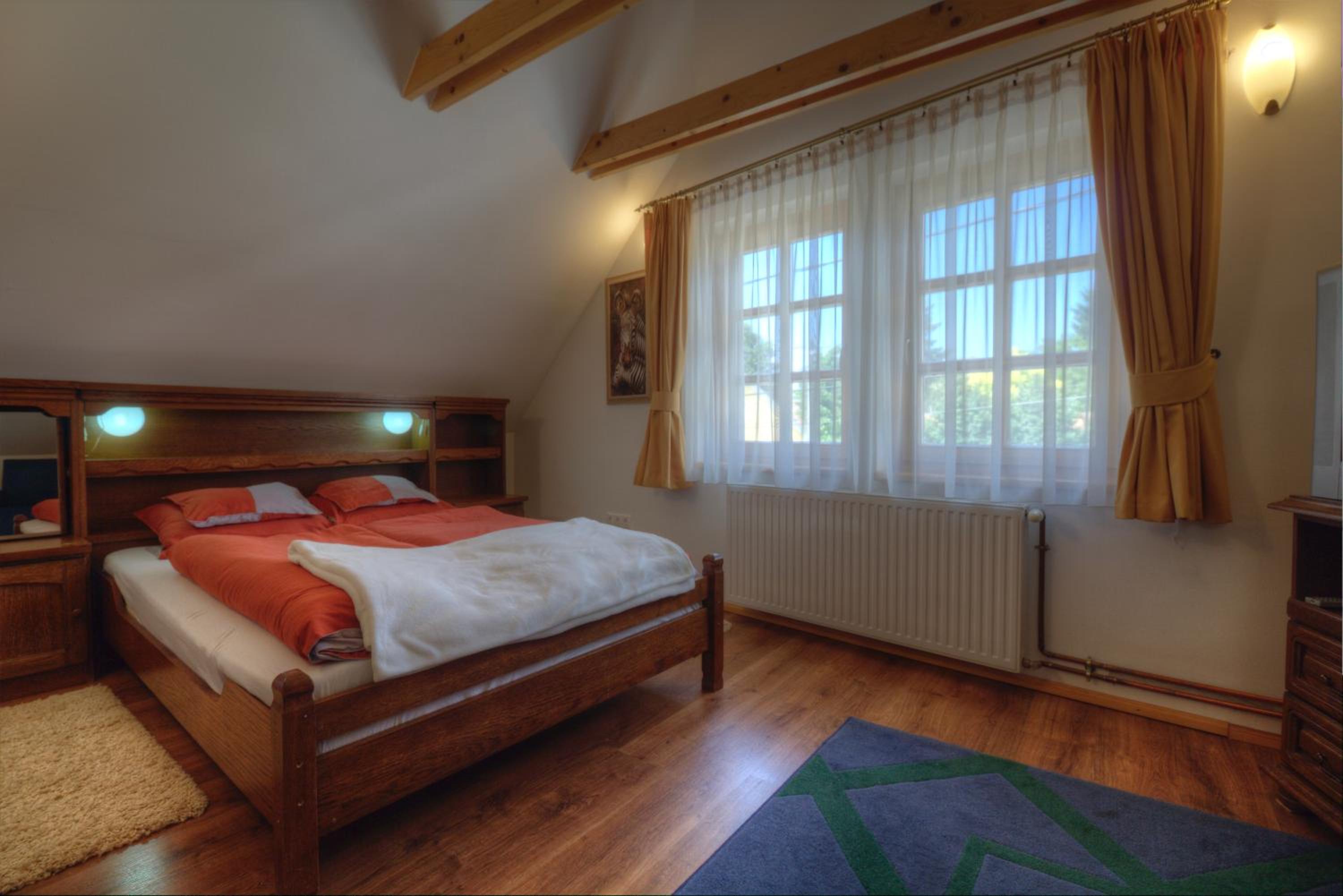 Three-Bedroom Suite - Photo 5