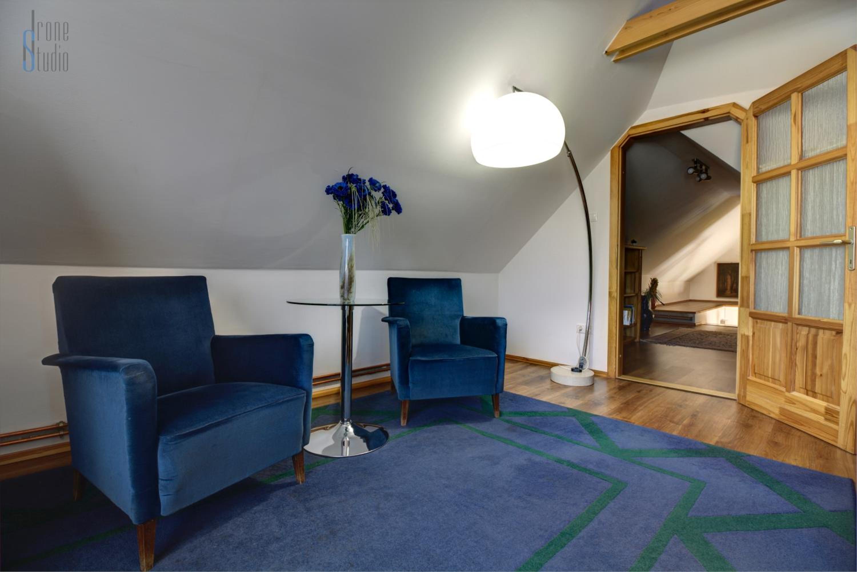 Three-Bedroom Suite - Photo 6