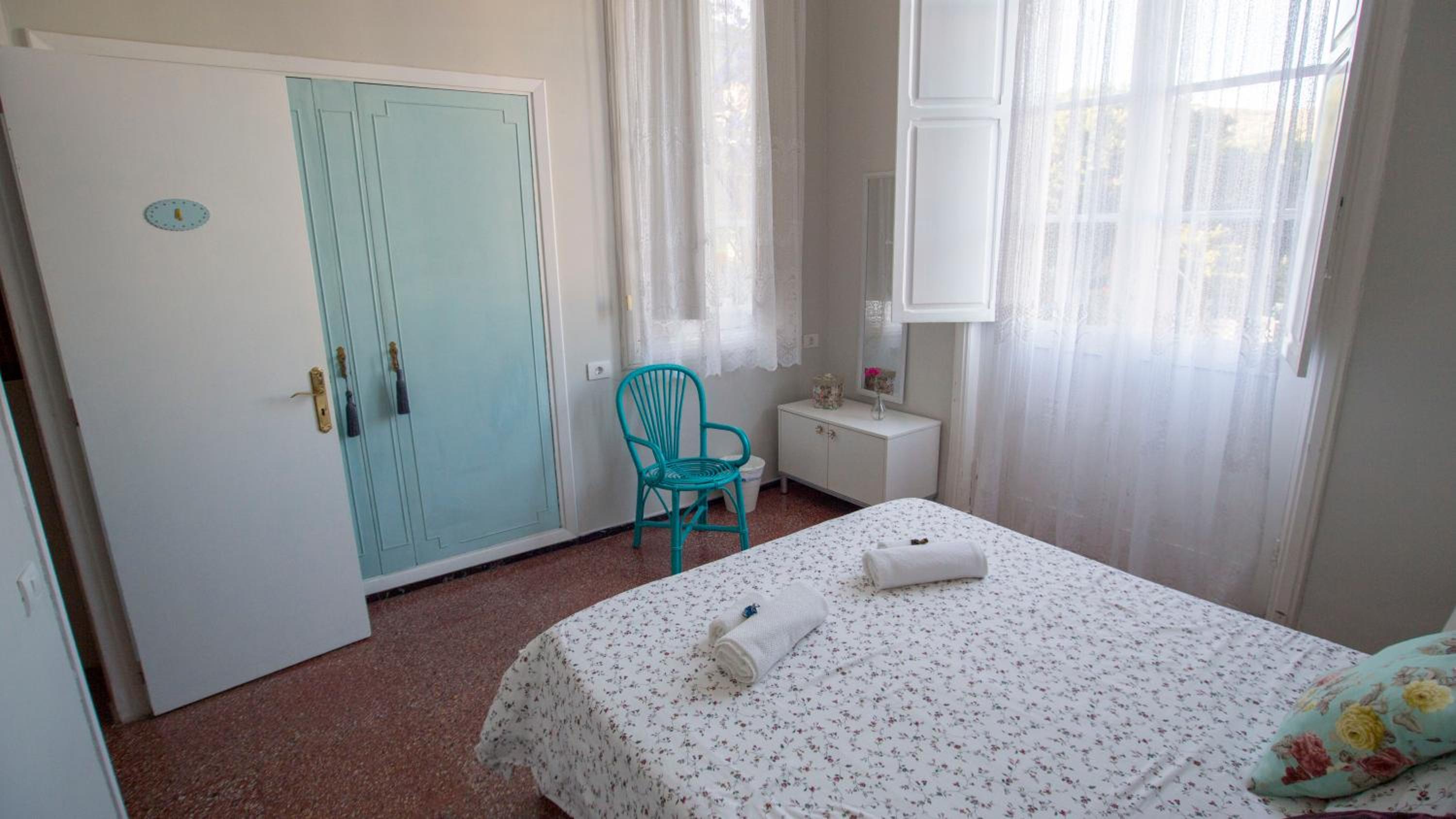 Habitación Doble Estándar con Baño Compartido