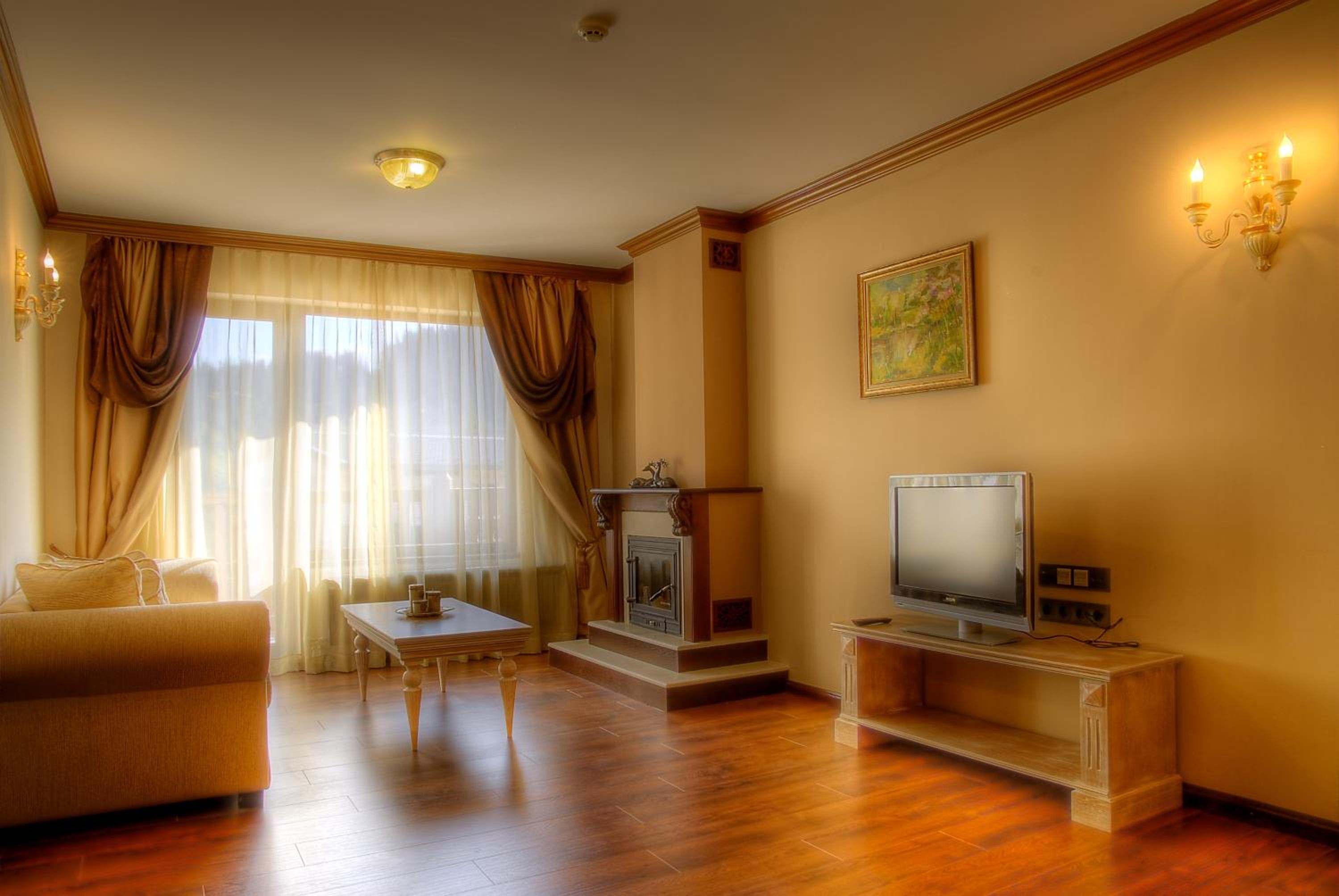 One-Bedroom Suite Section Elena (child up to 5.99 years is for free) photo 2