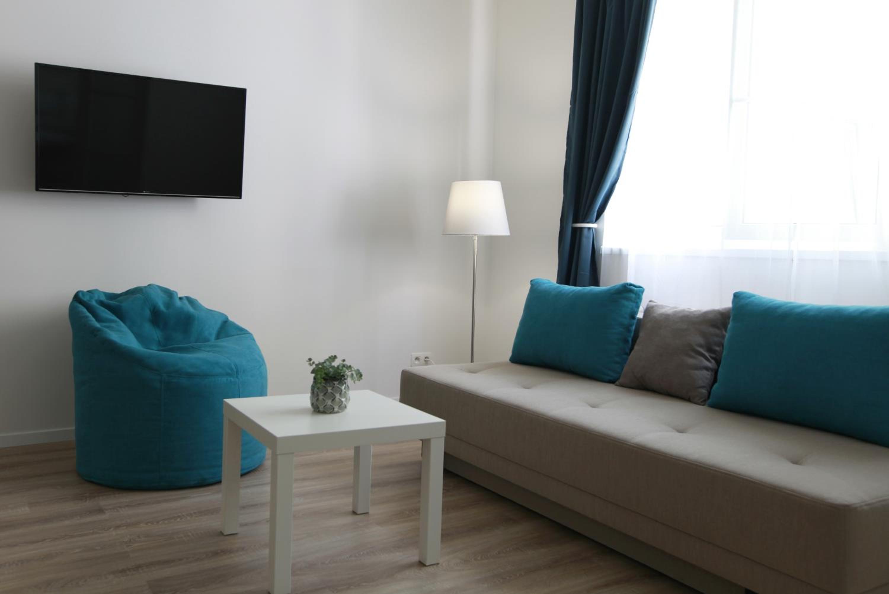 One-Bedroom Apartment photo 3