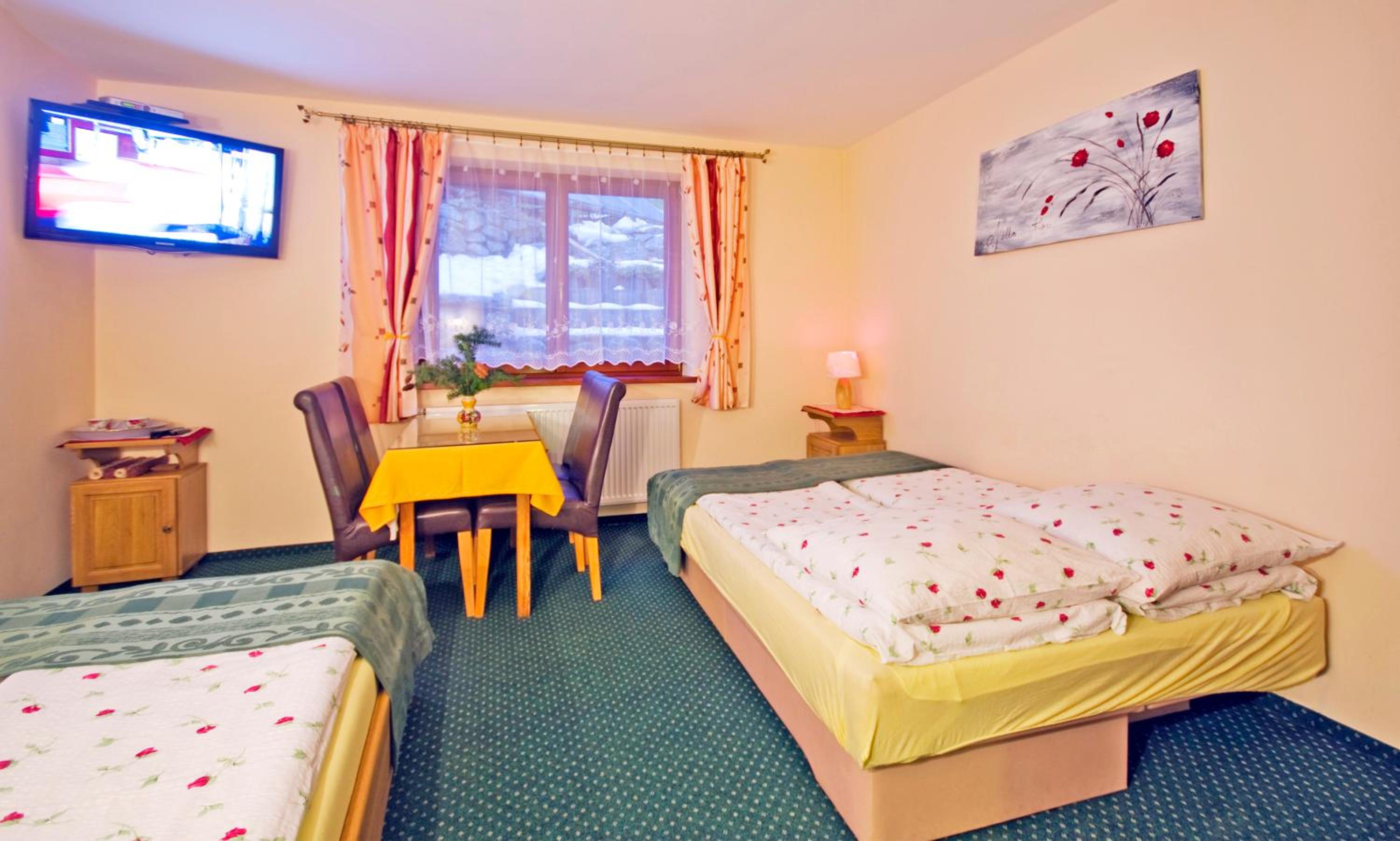 Quadruple Room with Bathroom photo 1