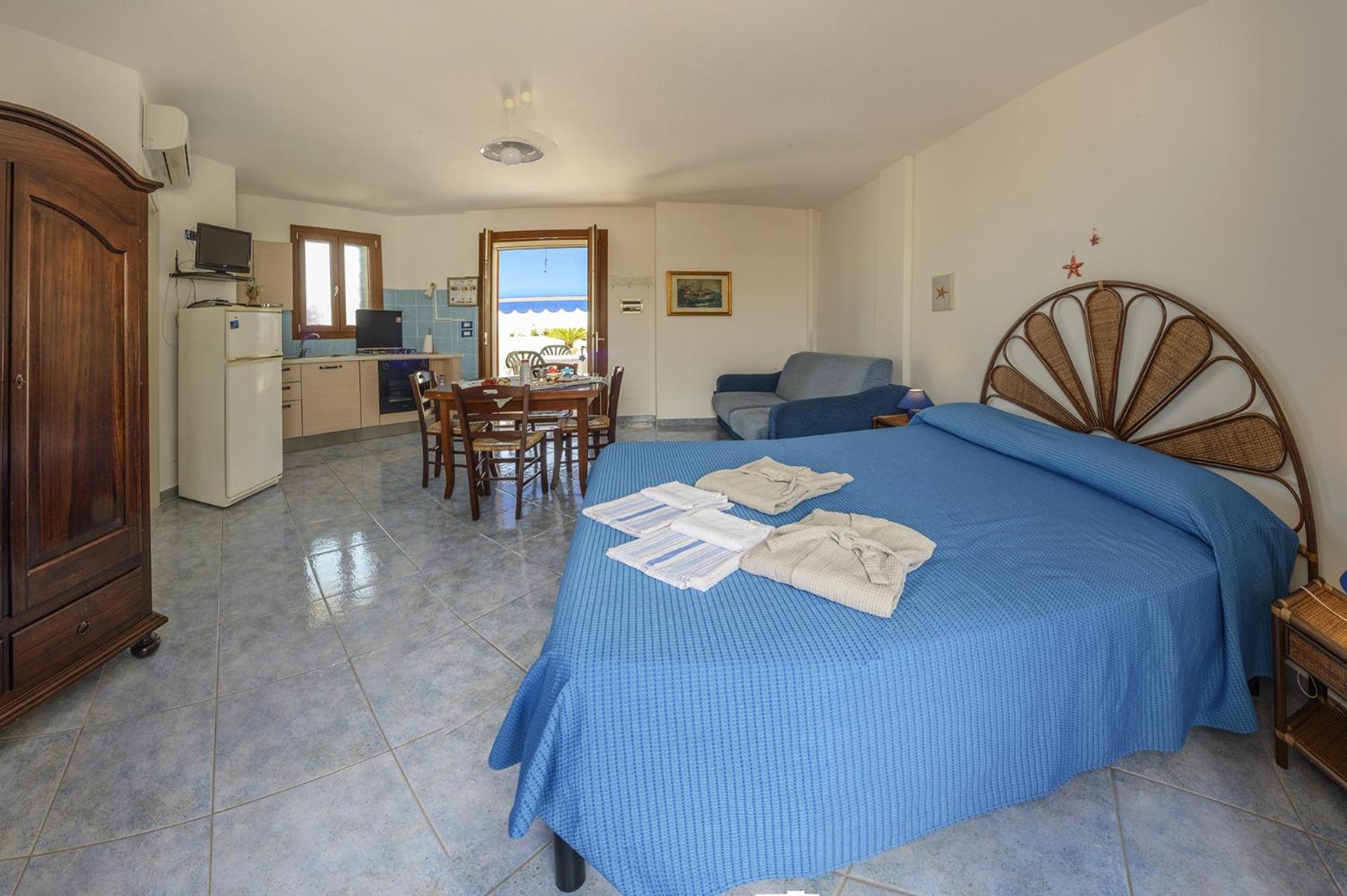 Studio with Sea View