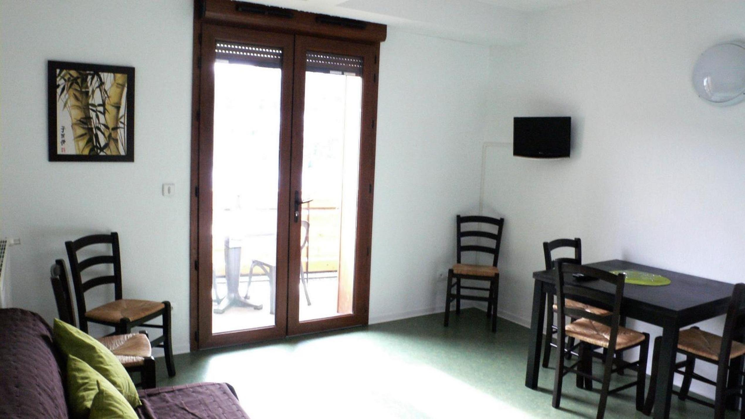Superior Apartment (2 Adults) - Photo 2