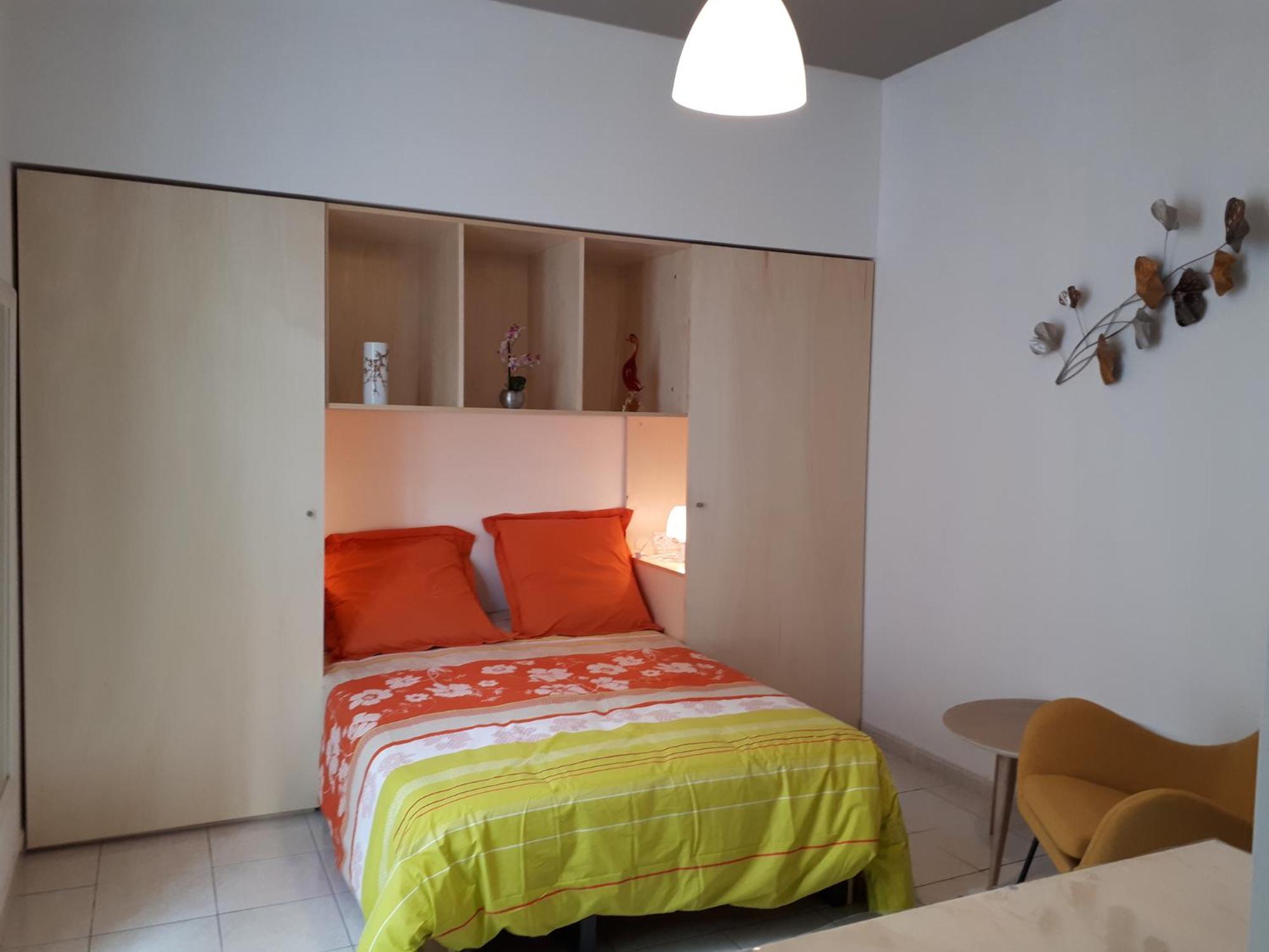 Studio Apartment photo 2