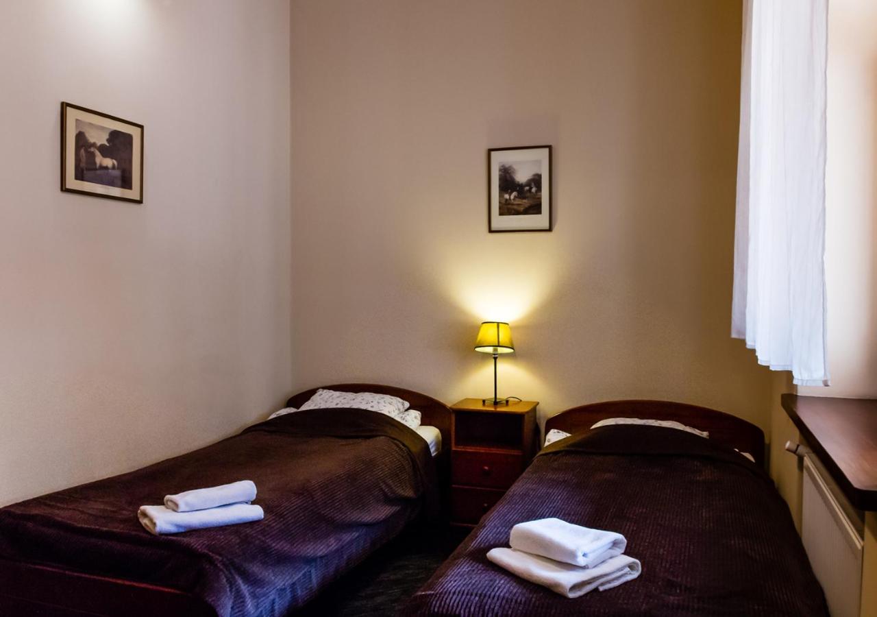 Three-Bedroom Apartment - Akwarium - Photo 6