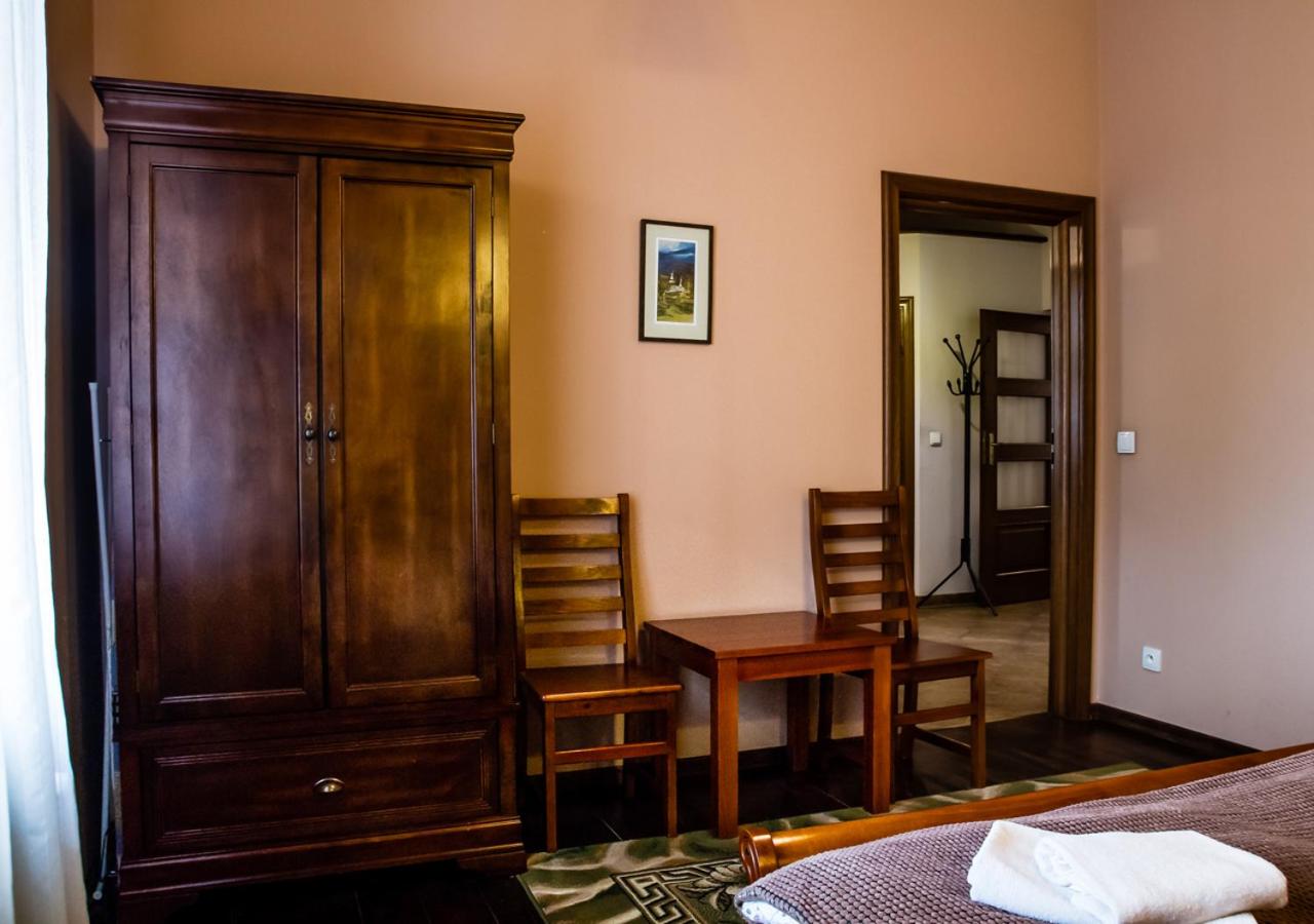 Three-Bedroom Apartment - Akwarium - Photo 9