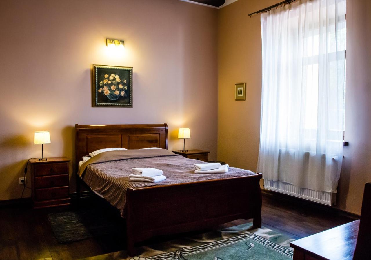 Three-Bedroom Apartment - Akwarium - Photo 1