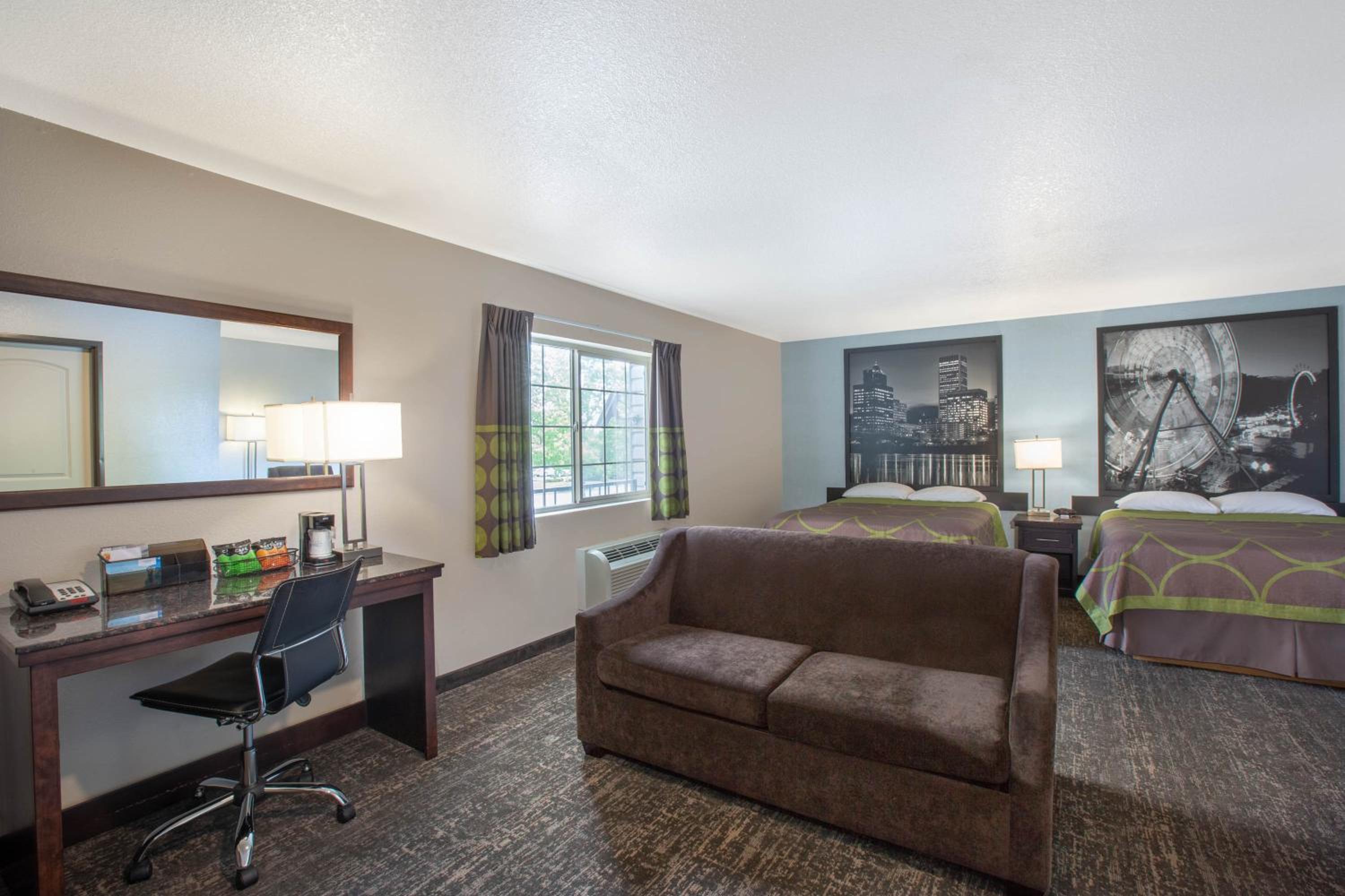 Studio Suite With Two Queen Beds - Non-Smoking photo 1