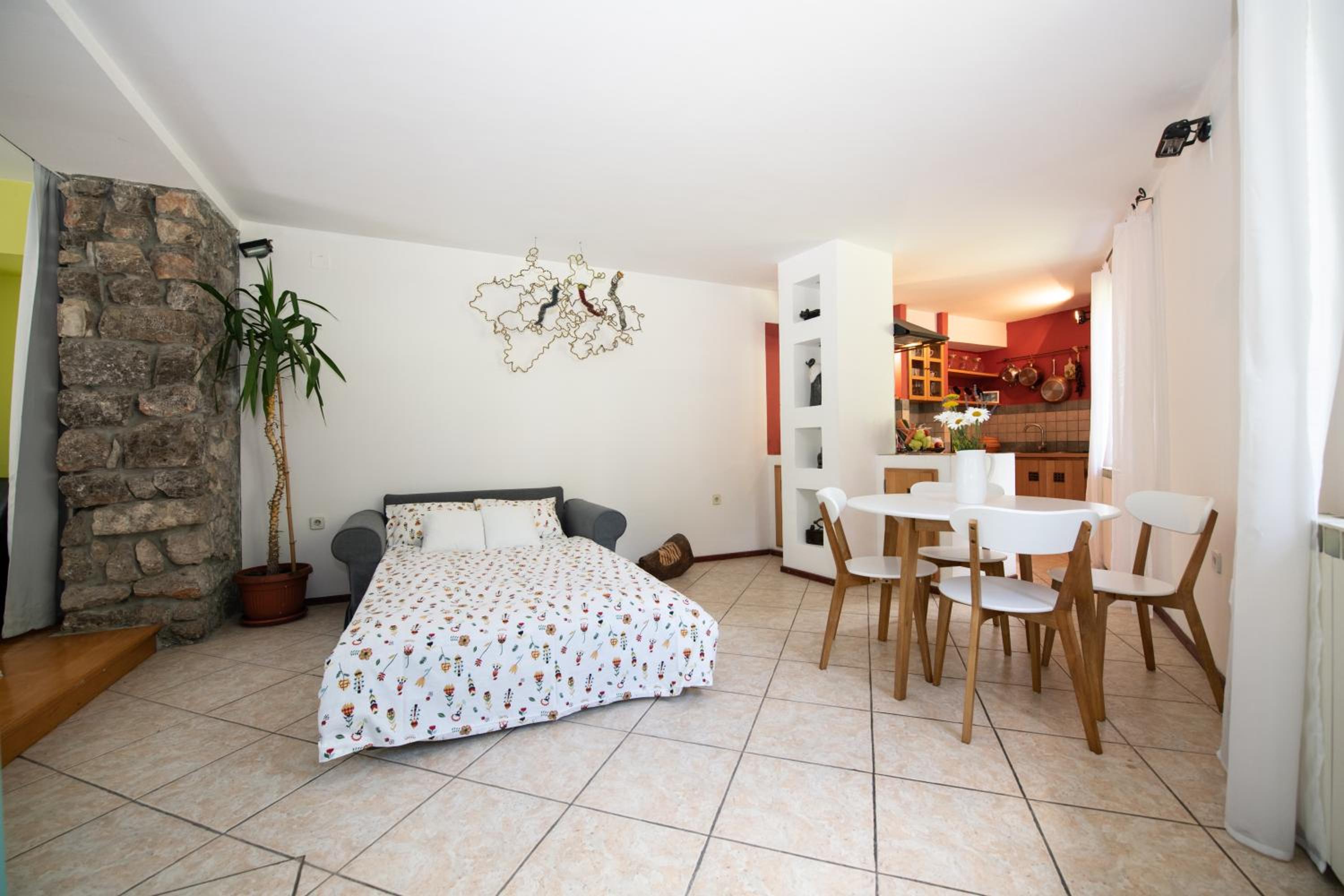 Studio Apartment