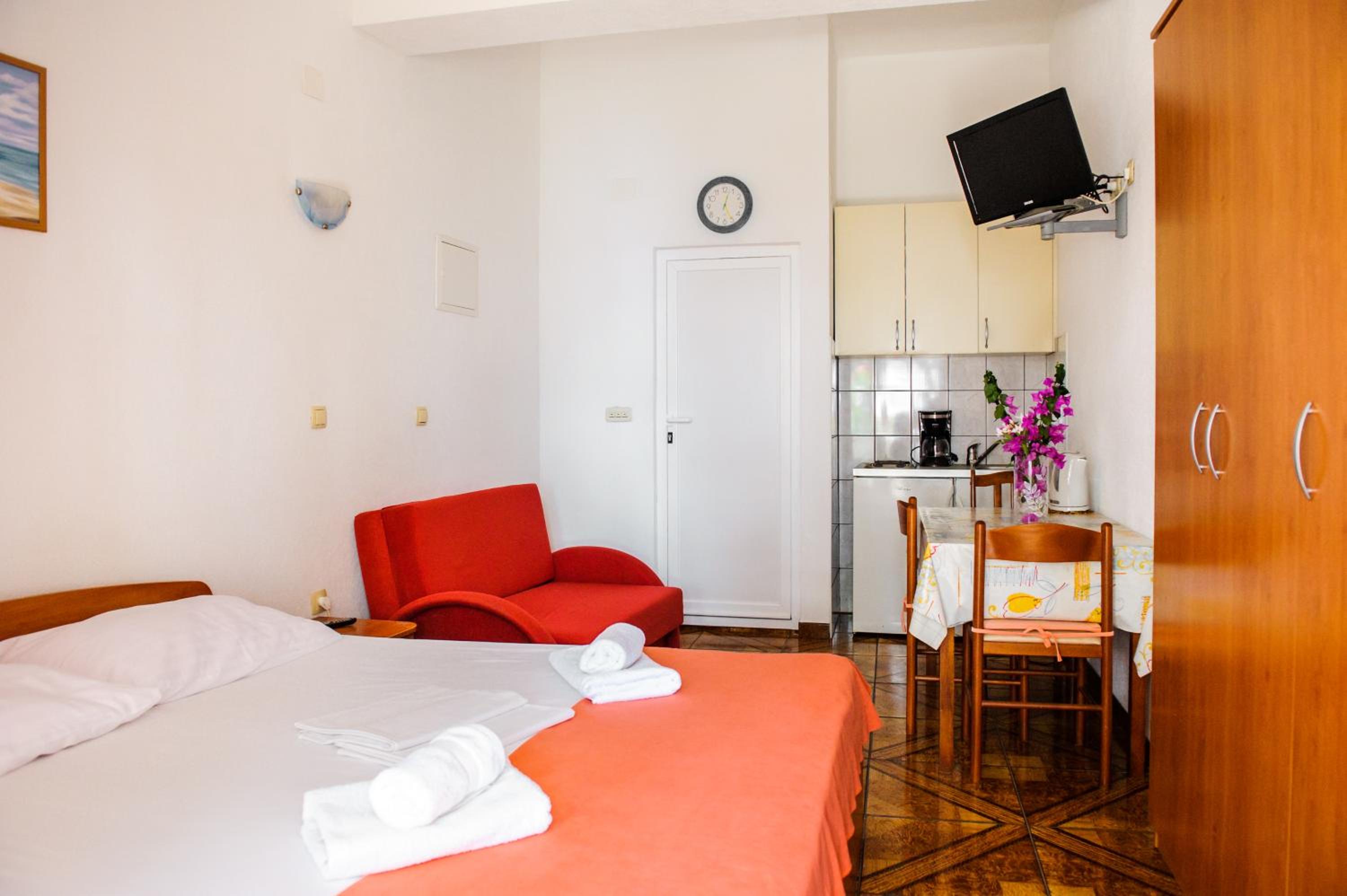 Studio Apartment with Sea View