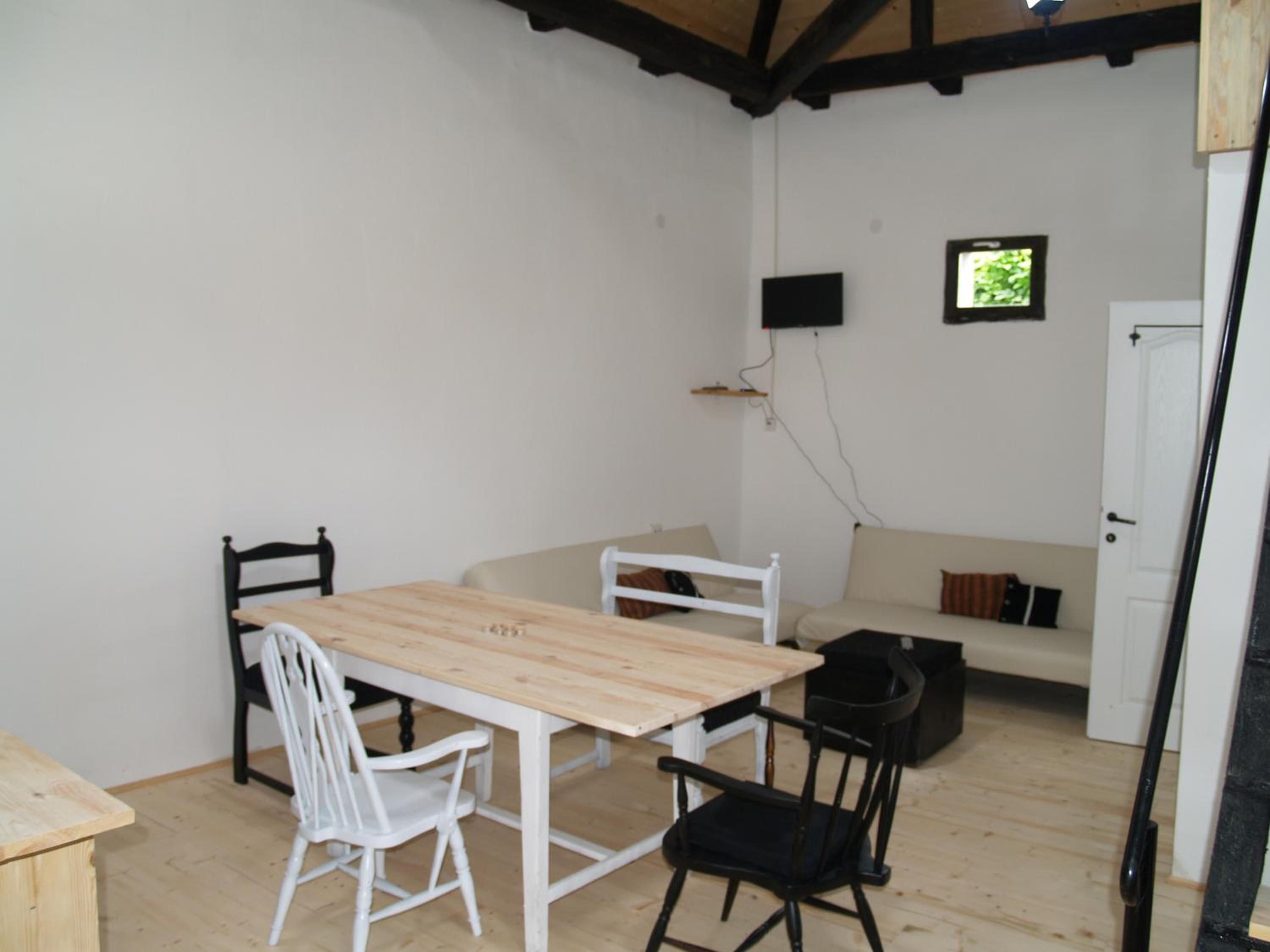 Apartment - Split Level photo 3