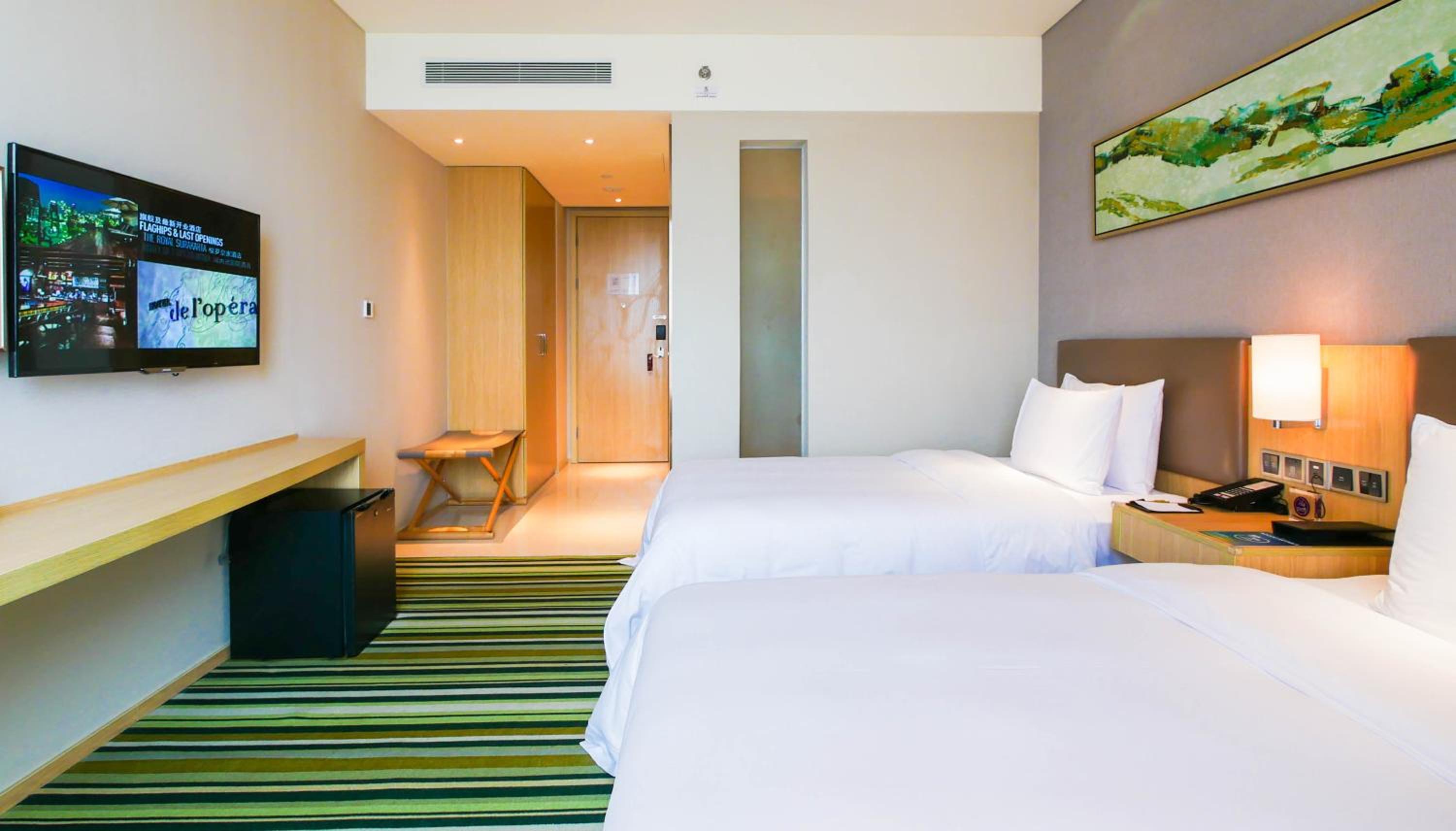 Superior Twin Room With Lake View