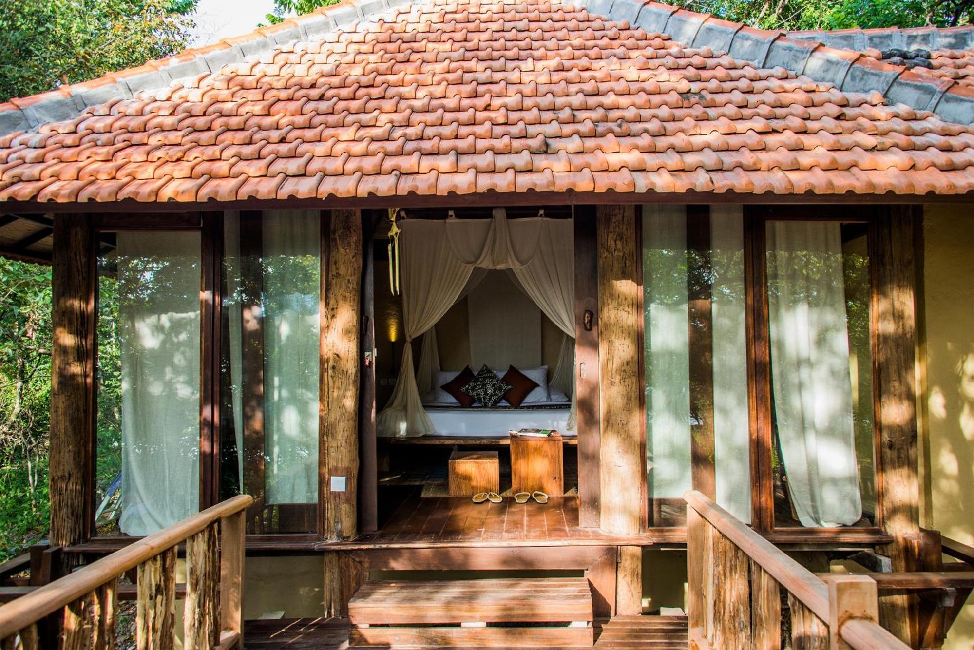 Jungle Lanai Cottage with Free Snorkeling at House Reef  - Photo 14