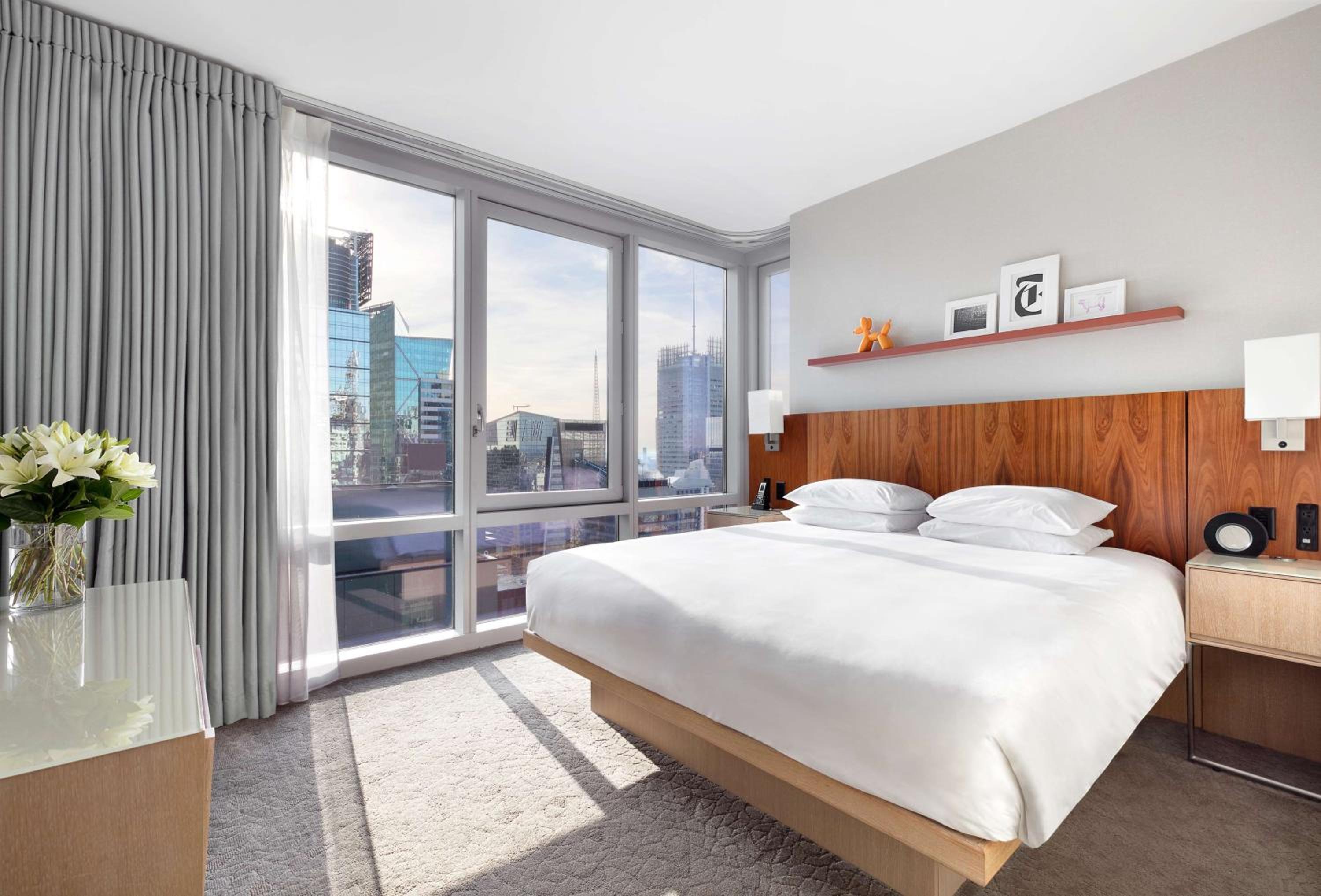 King Suite with Times Square View and Accessible Shower