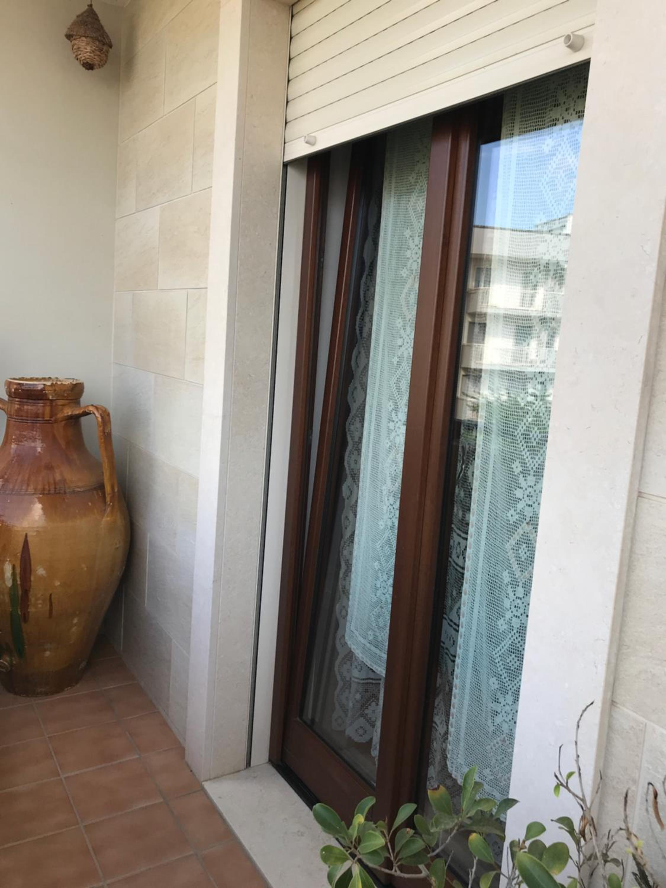 King Room with Balcony - Photo 3